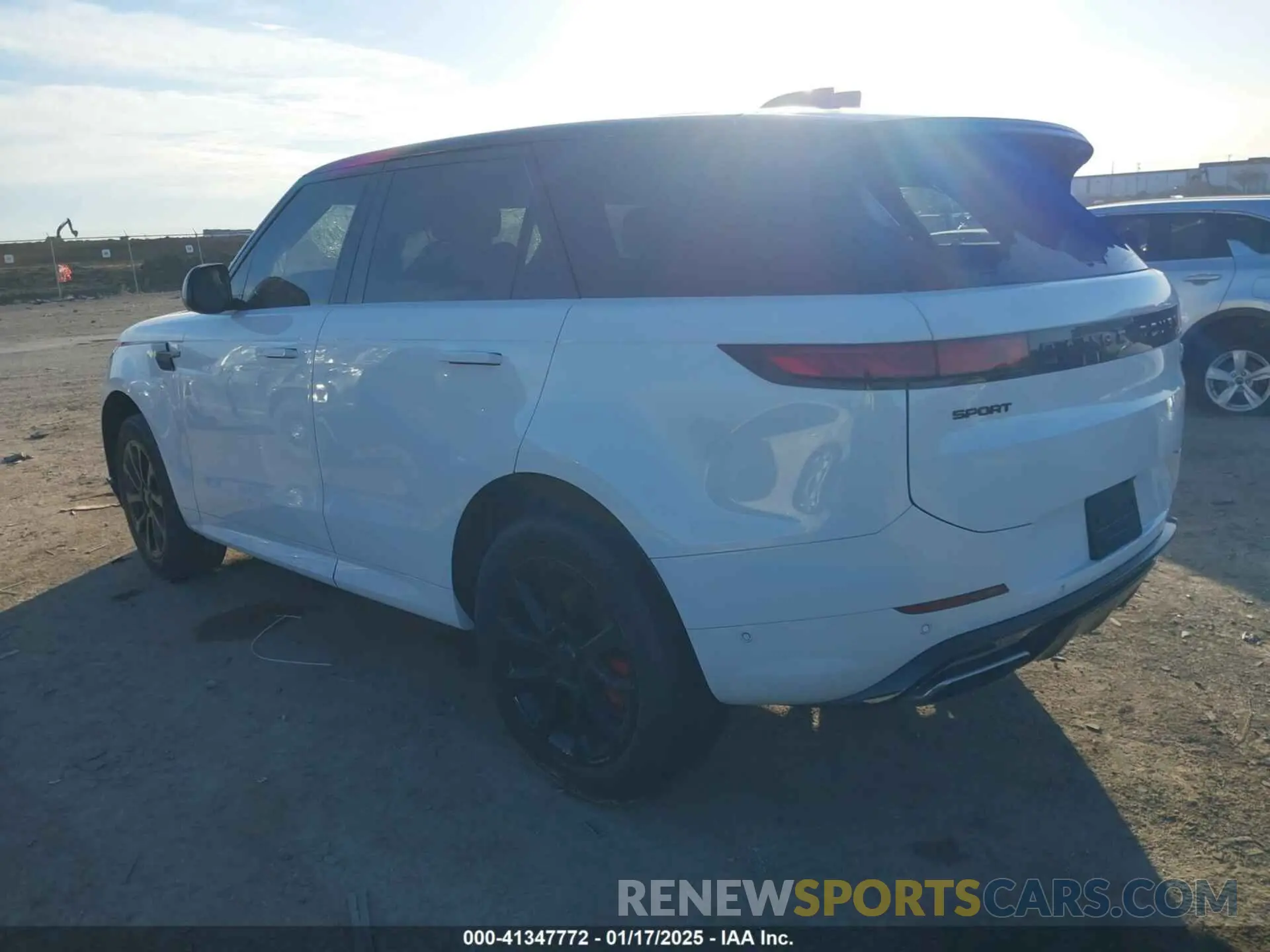 3 Фотография поврежденного автомобиля SAL1L9FU8PA110947 LAND ROVER RANGE ROVER SPORT 2023