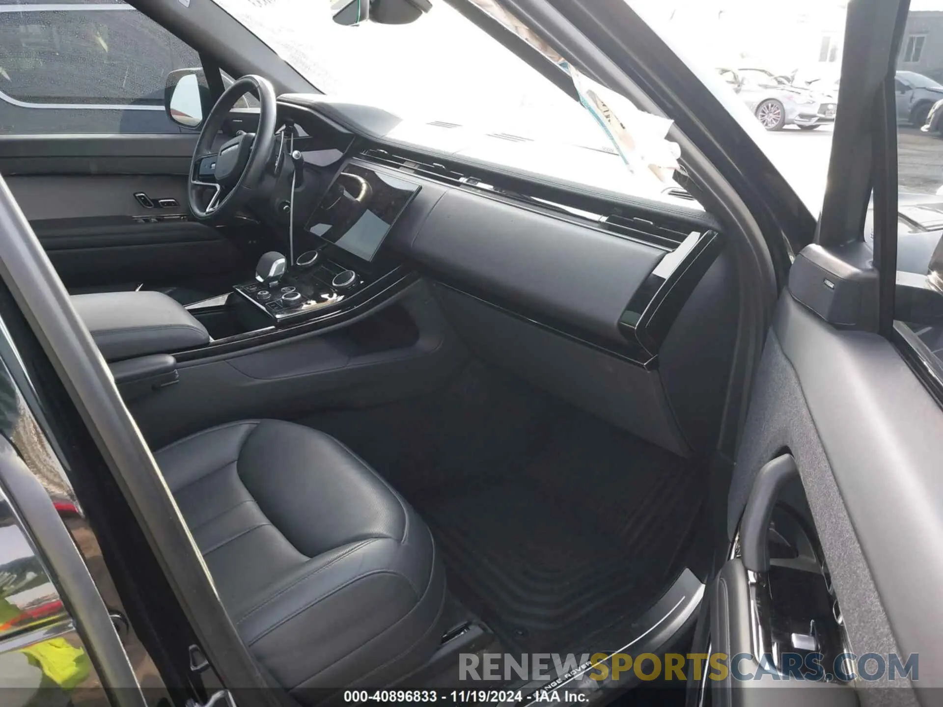 5 Photograph of a damaged car SAL1L9FU9PA112819 LAND ROVER RANGE ROVER SPORT 2023