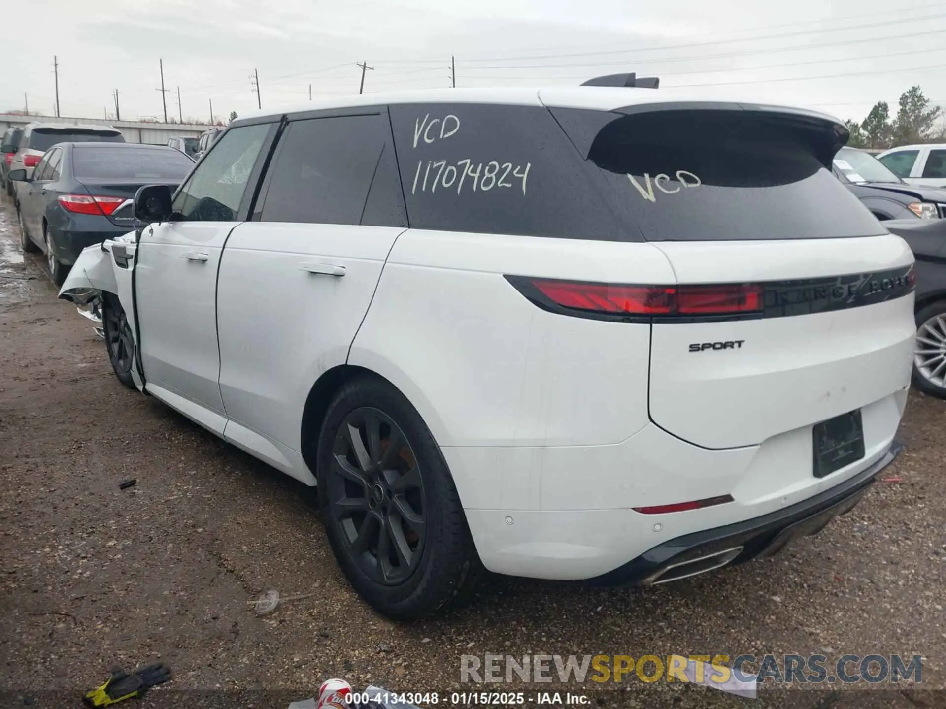 3 Photograph of a damaged car SAL1L9FU7RA403189 LAND ROVER RANGE ROVER SPORT 2024