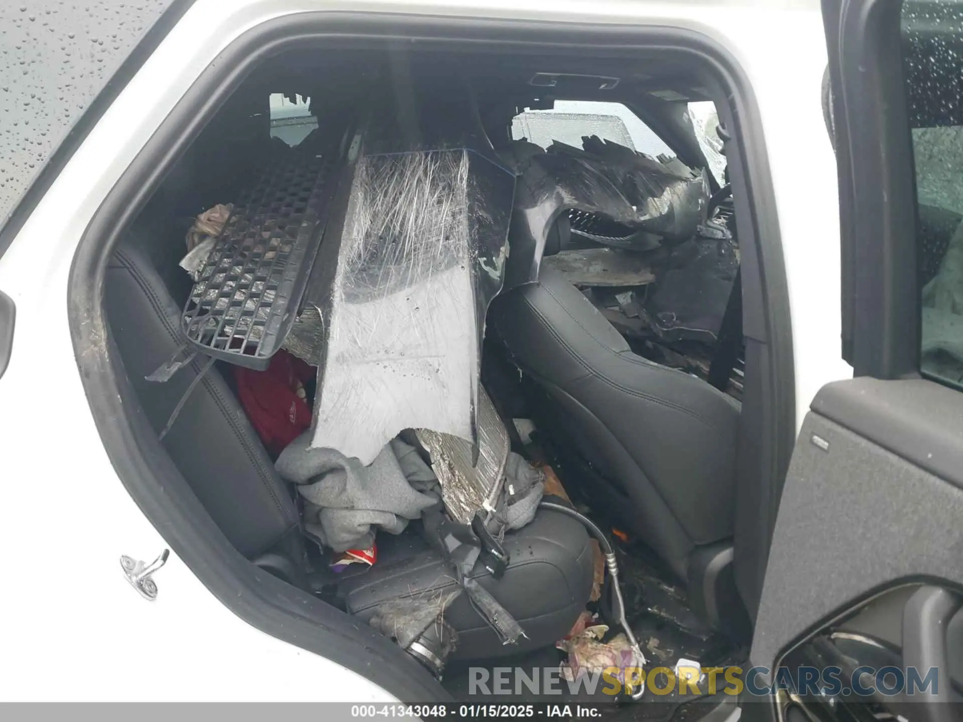 8 Photograph of a damaged car SAL1L9FU7RA403189 LAND ROVER RANGE ROVER SPORT 2024