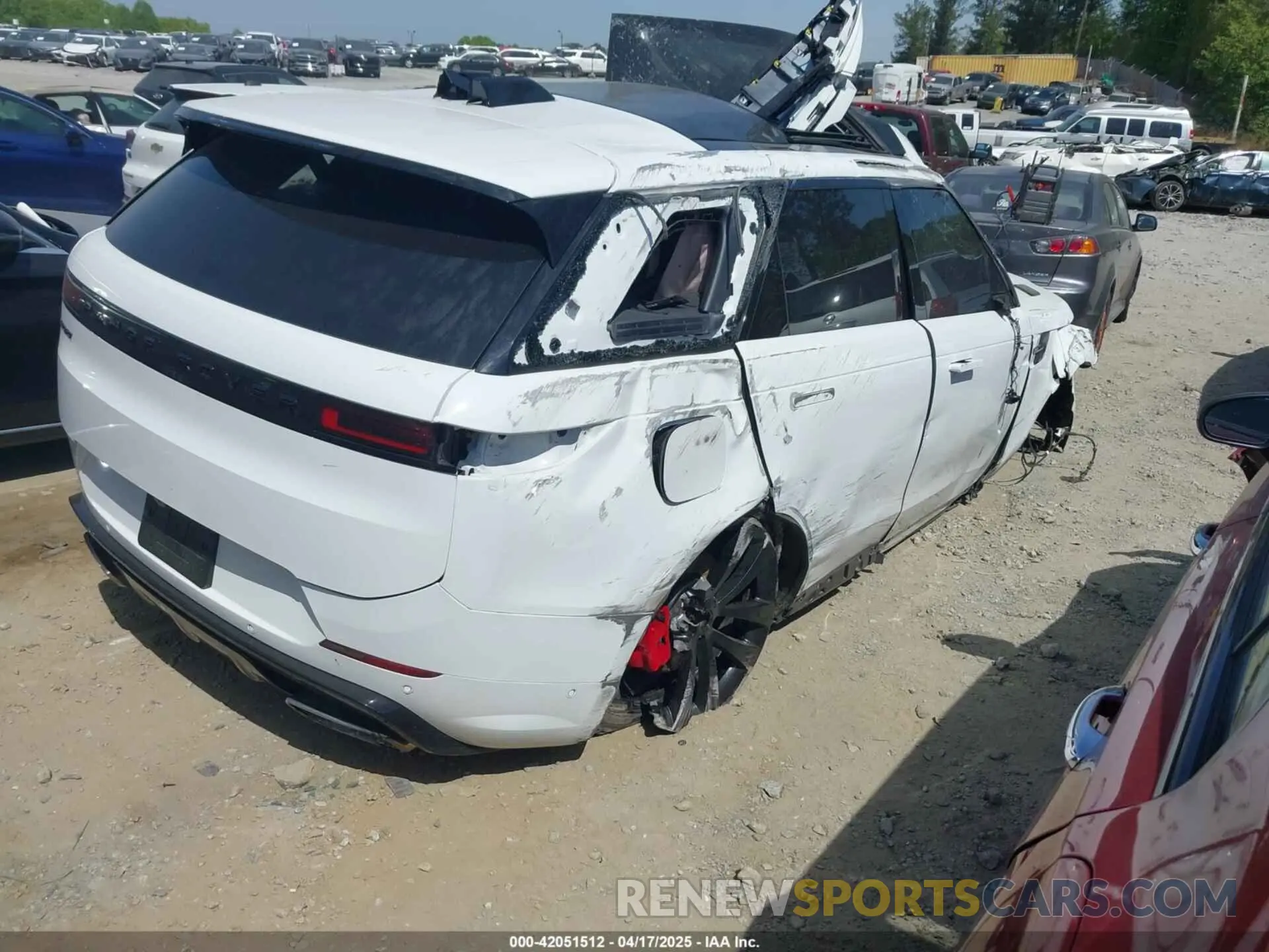 4 Фотография поврежденного автомобиля SAL1L9FU9RA405431 LAND ROVER RANGE ROVER SPORT 2024
