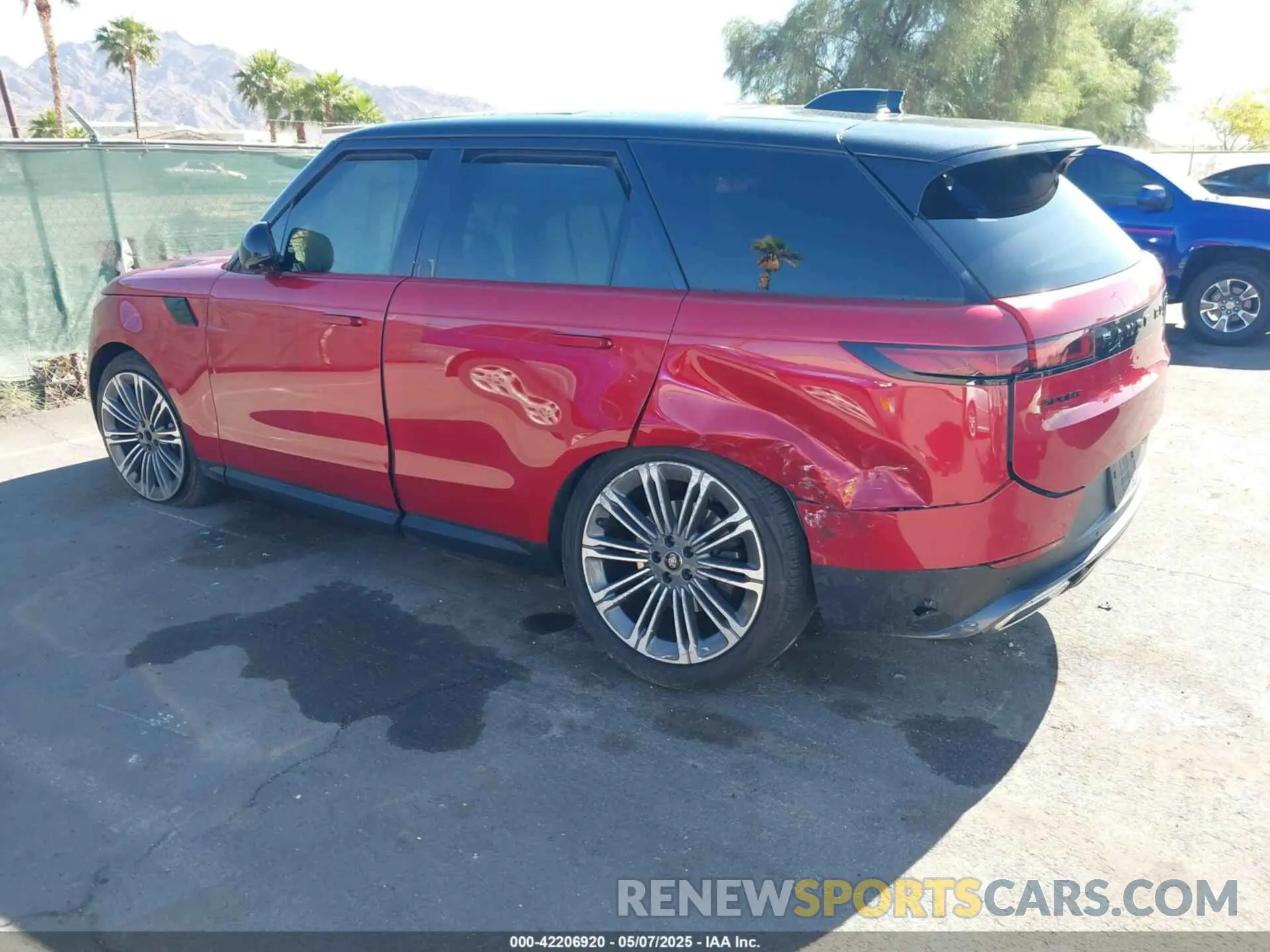 3 Photograph of a damaged car SAL1P9EU2RA199388 LAND ROVER RANGE ROVER SPORT 2024