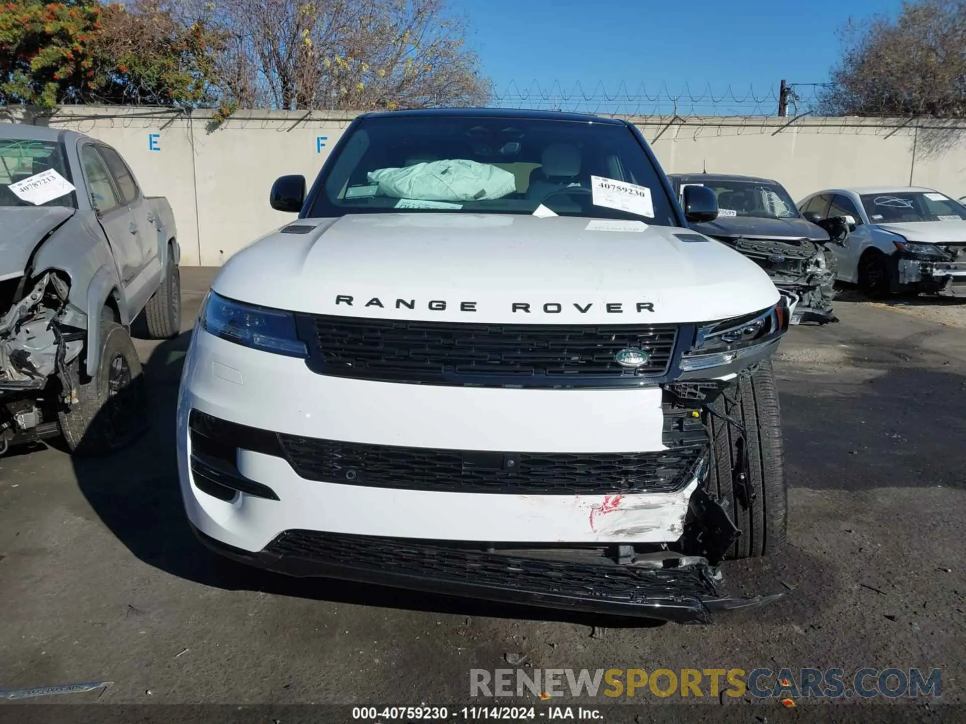 12 Photograph of a damaged car SAL1P9EU9RA198237 LAND ROVER RANGE ROVER SPORT 2024