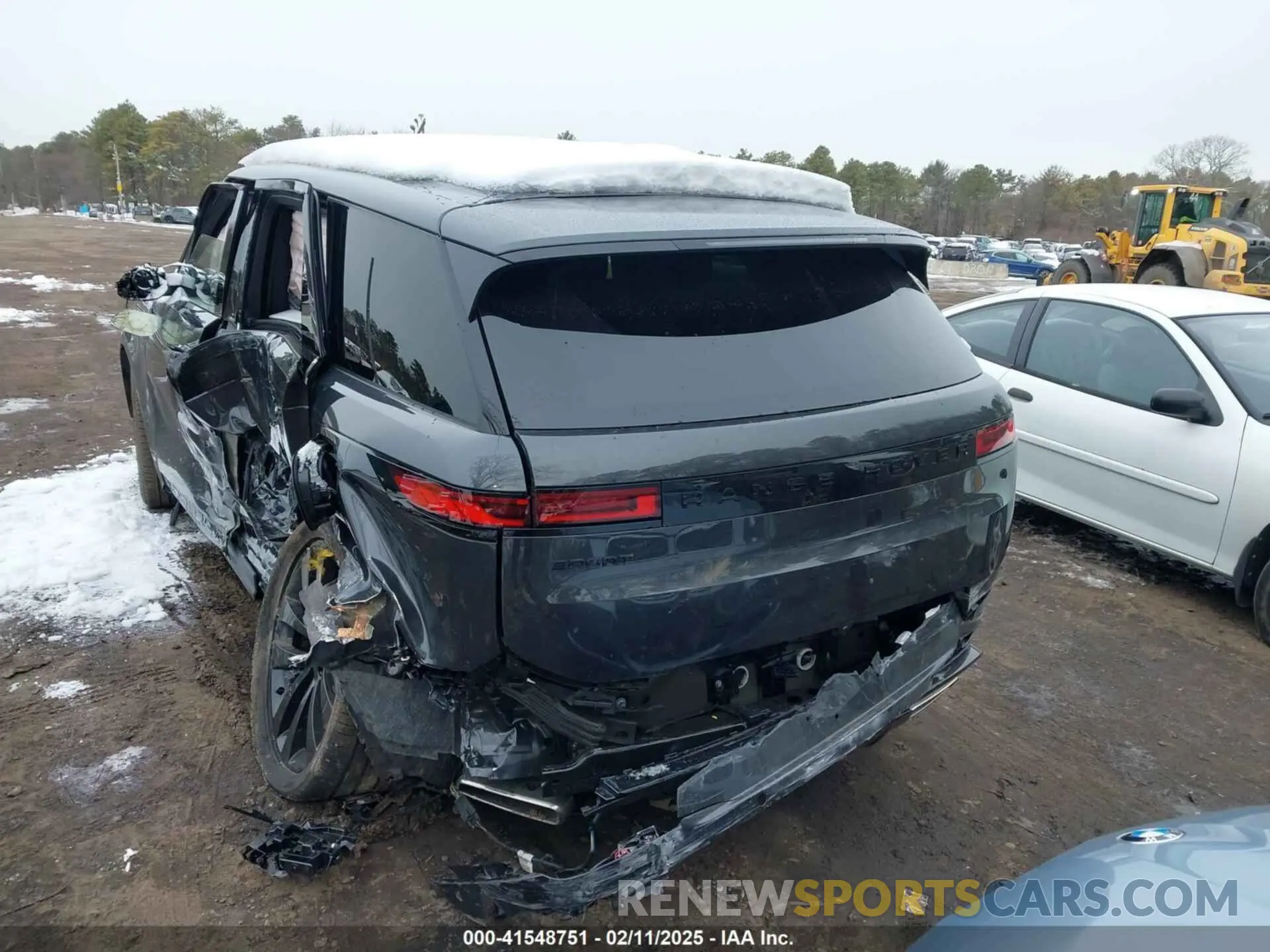 16 Photograph of a damaged car SAL1L9E44SA427599 LAND ROVER RANGE ROVER SPORT 2025