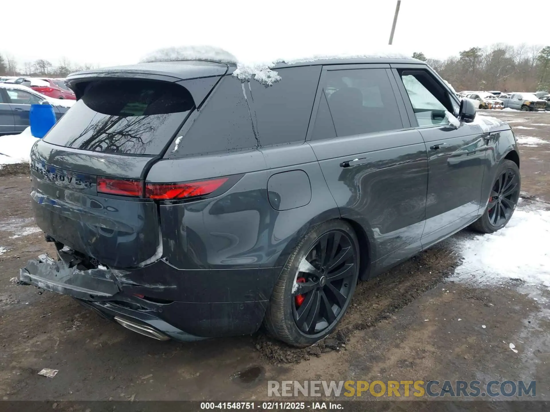 4 Photograph of a damaged car SAL1L9E44SA427599 LAND ROVER RANGE ROVER SPORT 2025