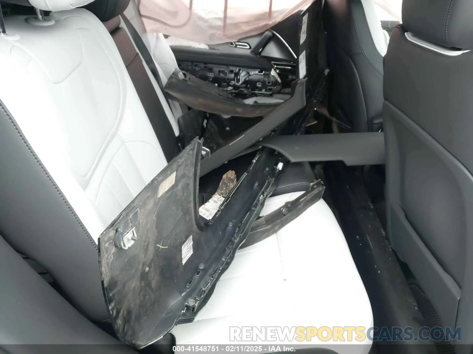 8 Photograph of a damaged car SAL1L9E44SA427599 LAND ROVER RANGE ROVER SPORT 2025