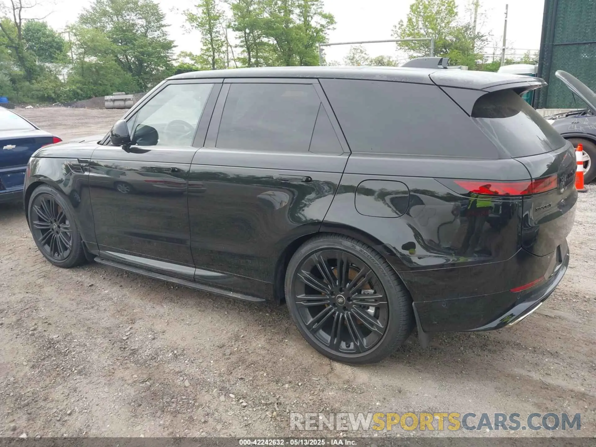 3 Фотография поврежденного автомобиля SAL1L9E4XSA461448 LAND ROVER RANGE ROVER SPORT 2025