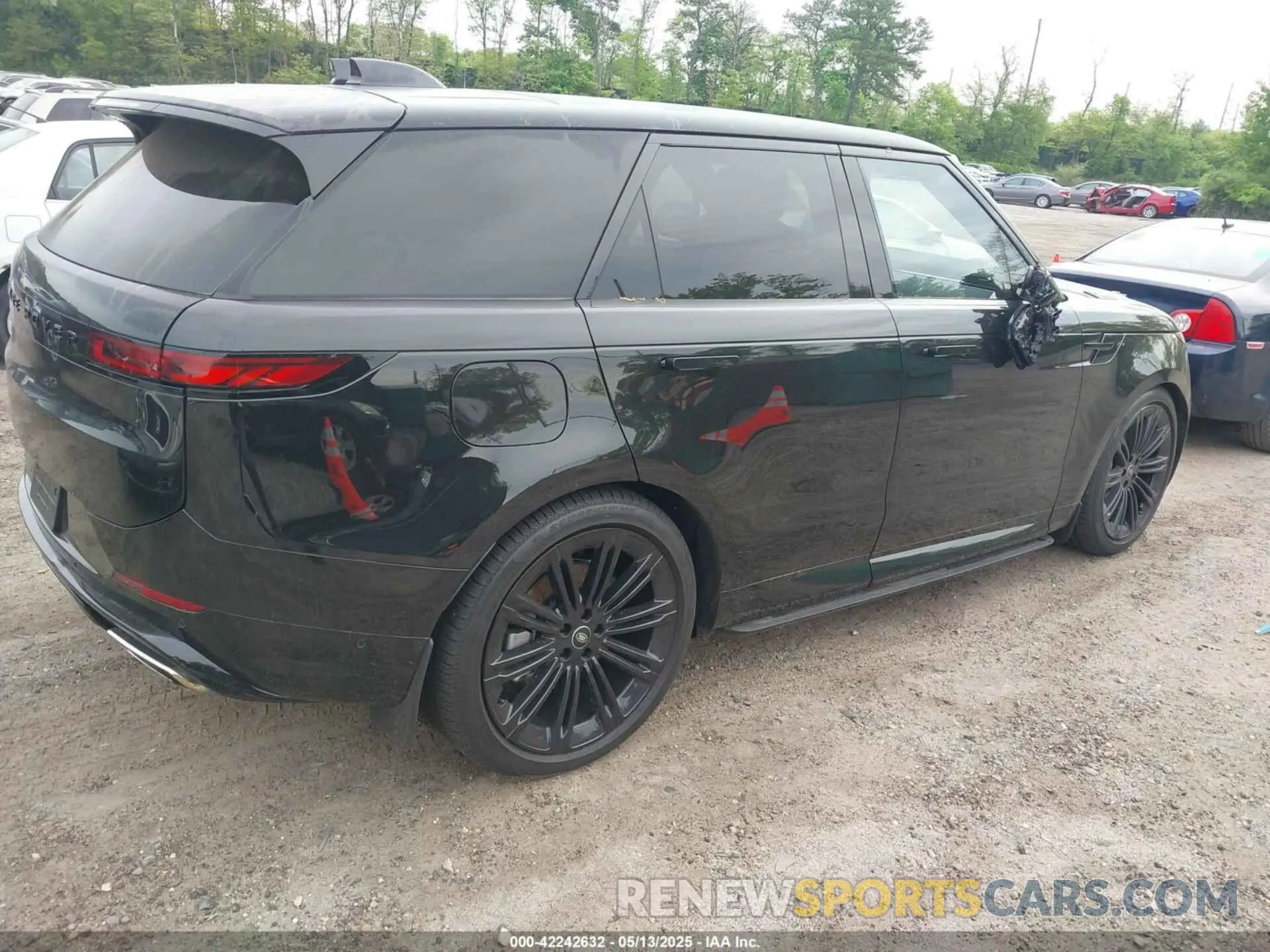 4 Фотография поврежденного автомобиля SAL1L9E4XSA461448 LAND ROVER RANGE ROVER SPORT 2025
