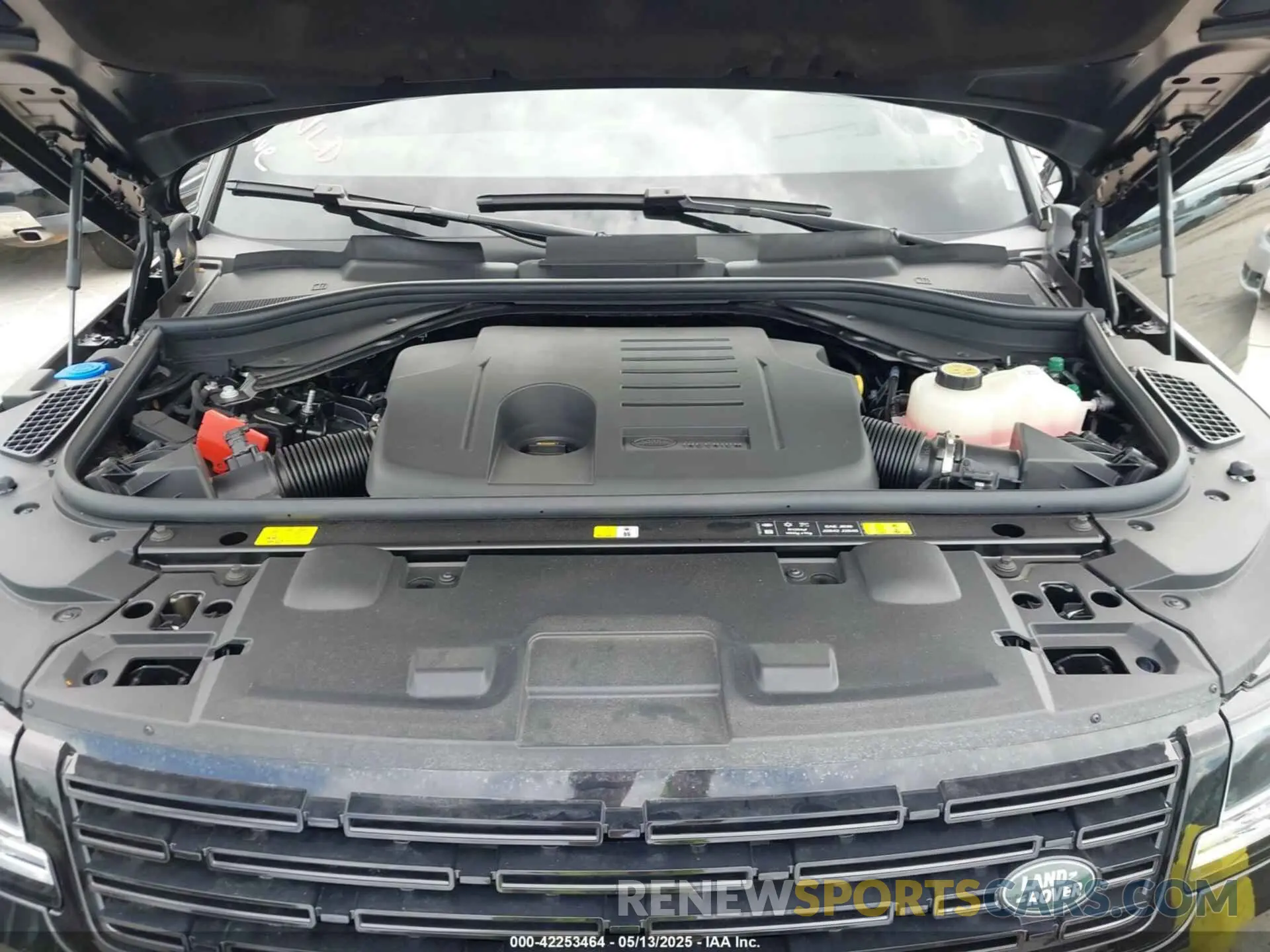 10 Фотография поврежденного автомобиля SAL1L9FU4SA438441 LAND ROVER RANGE ROVER SPORT 2025