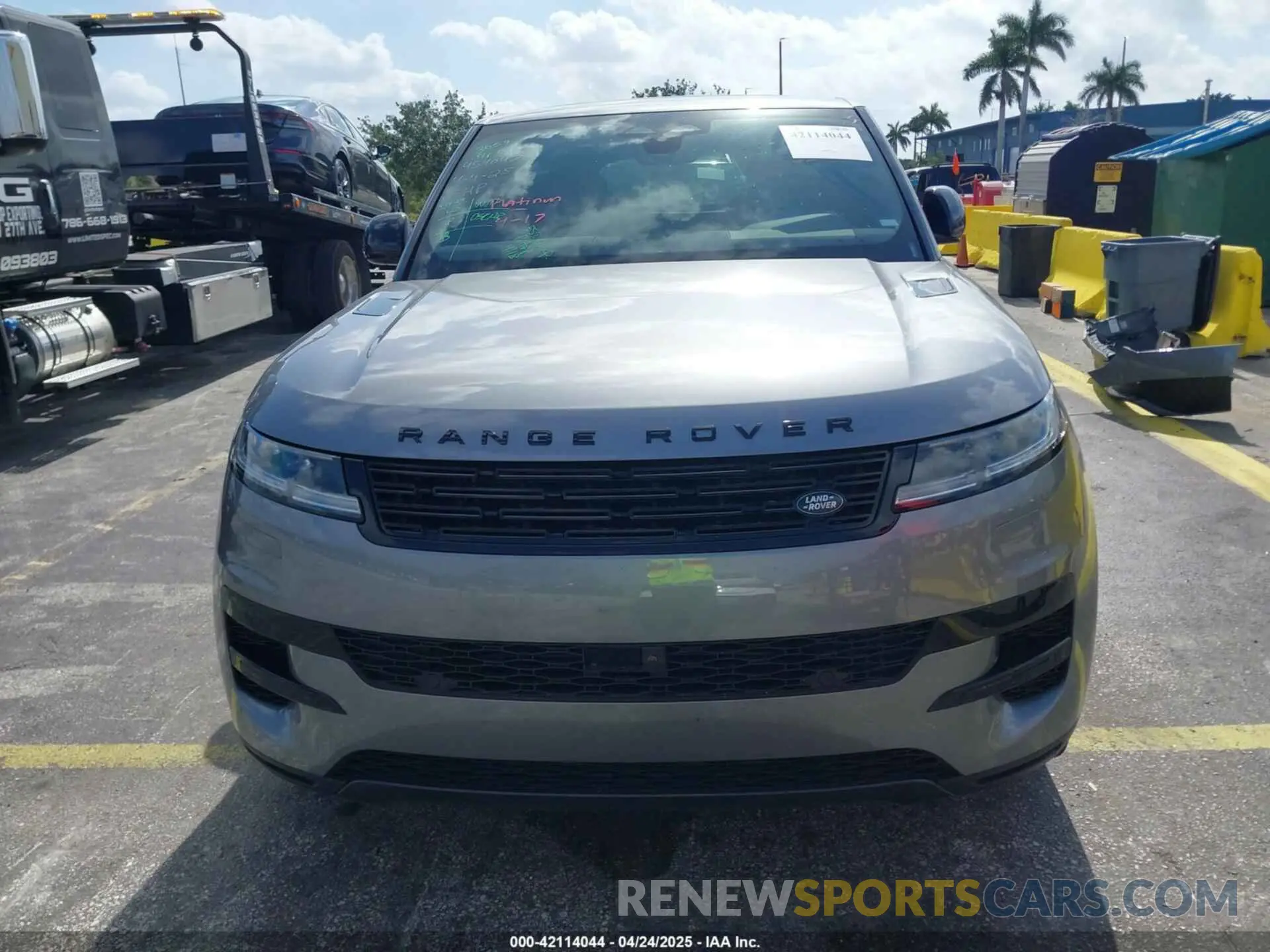 13 Photograph of a damaged car SAL1P9EU6SA454047 LAND ROVER RANGE ROVER SPORT 2025