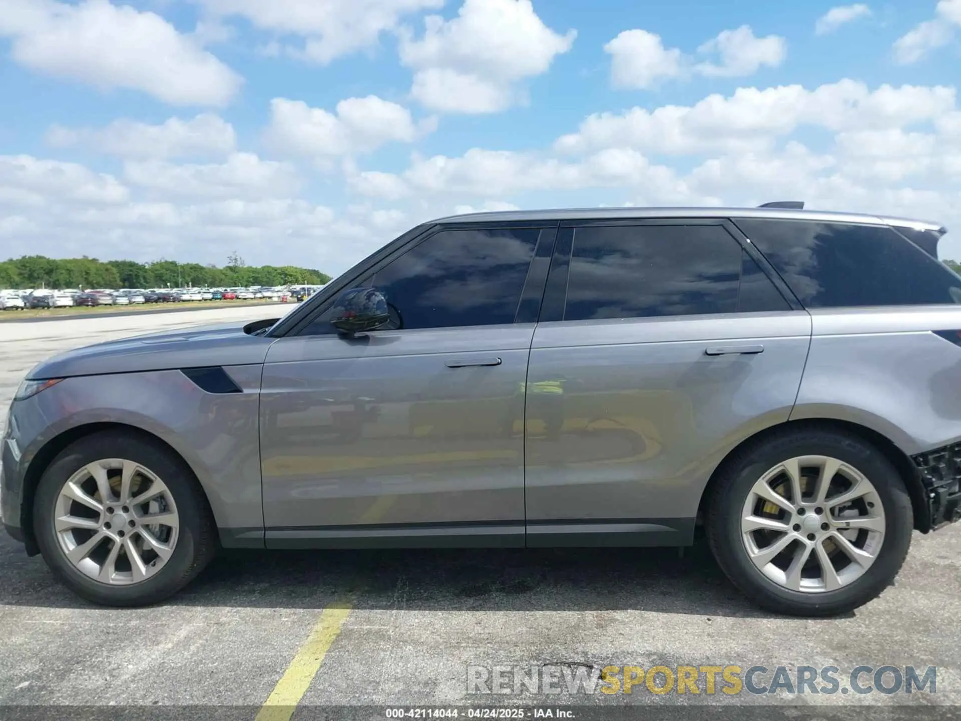 15 Photograph of a damaged car SAL1P9EU6SA454047 LAND ROVER RANGE ROVER SPORT 2025