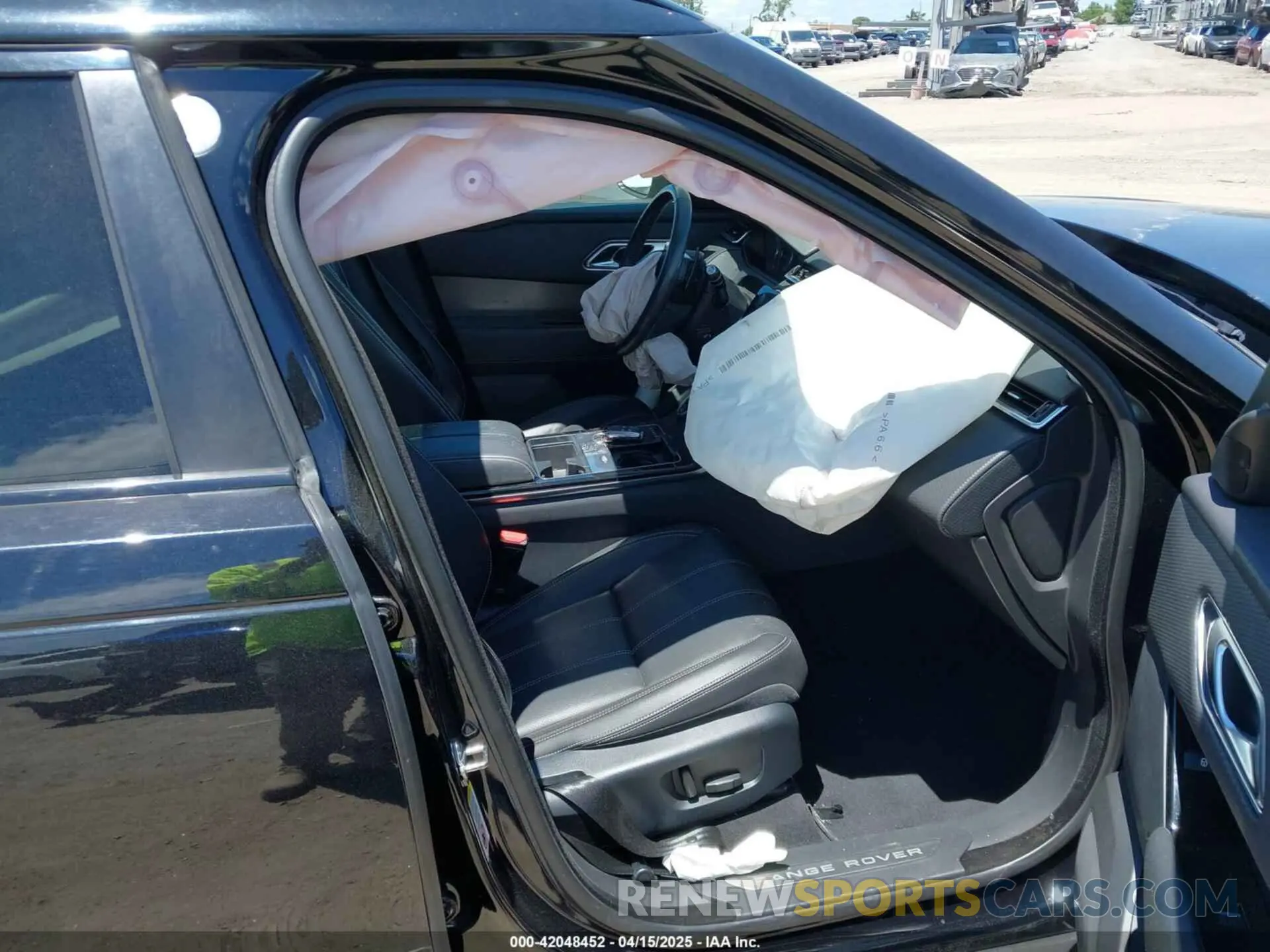 5 Photograph of a damaged car SALYB2EN3KA216833 LAND ROVER RANGE ROVER VELAR 2019