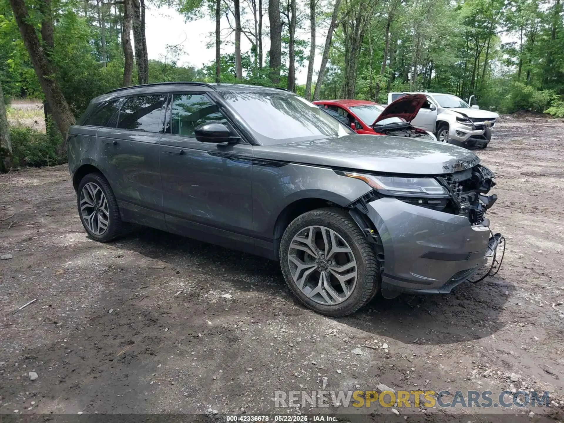 1 Photograph of a damaged car SALYB2EN5KA227073 LAND ROVER RANGE ROVER VELAR 2019