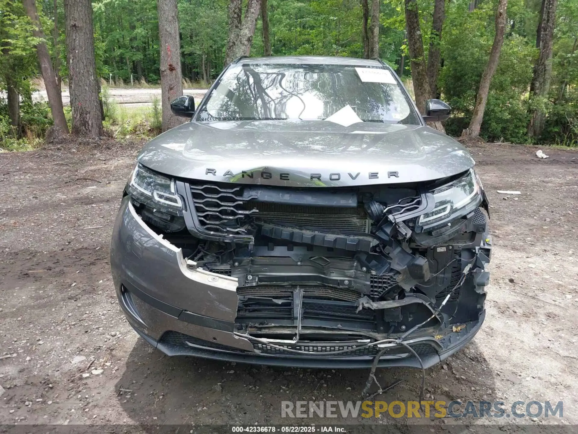 13 Photograph of a damaged car SALYB2EN5KA227073 LAND ROVER RANGE ROVER VELAR 2019