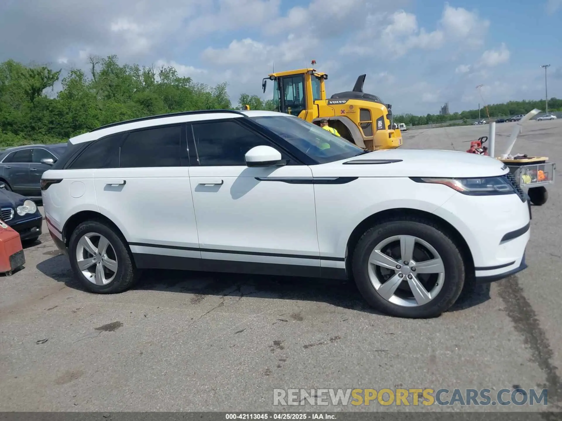 14 Фотография поврежденного автомобиля SALYB2EN7KA780713 LAND ROVER RANGE ROVER VELAR 2019