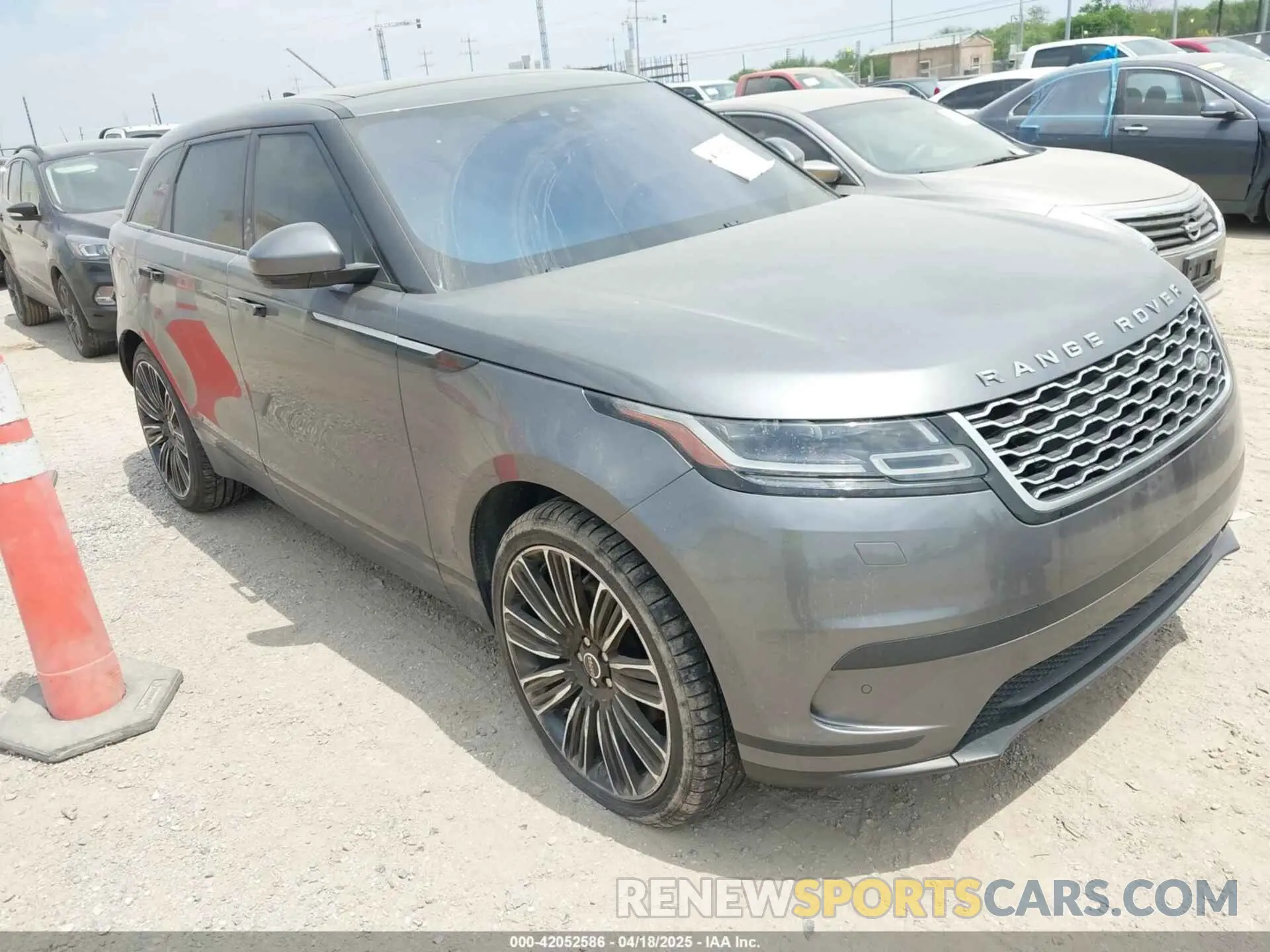 1 Фотография поврежденного автомобиля SALYB2EV4KA798974 LAND ROVER RANGE ROVER VELAR 2019