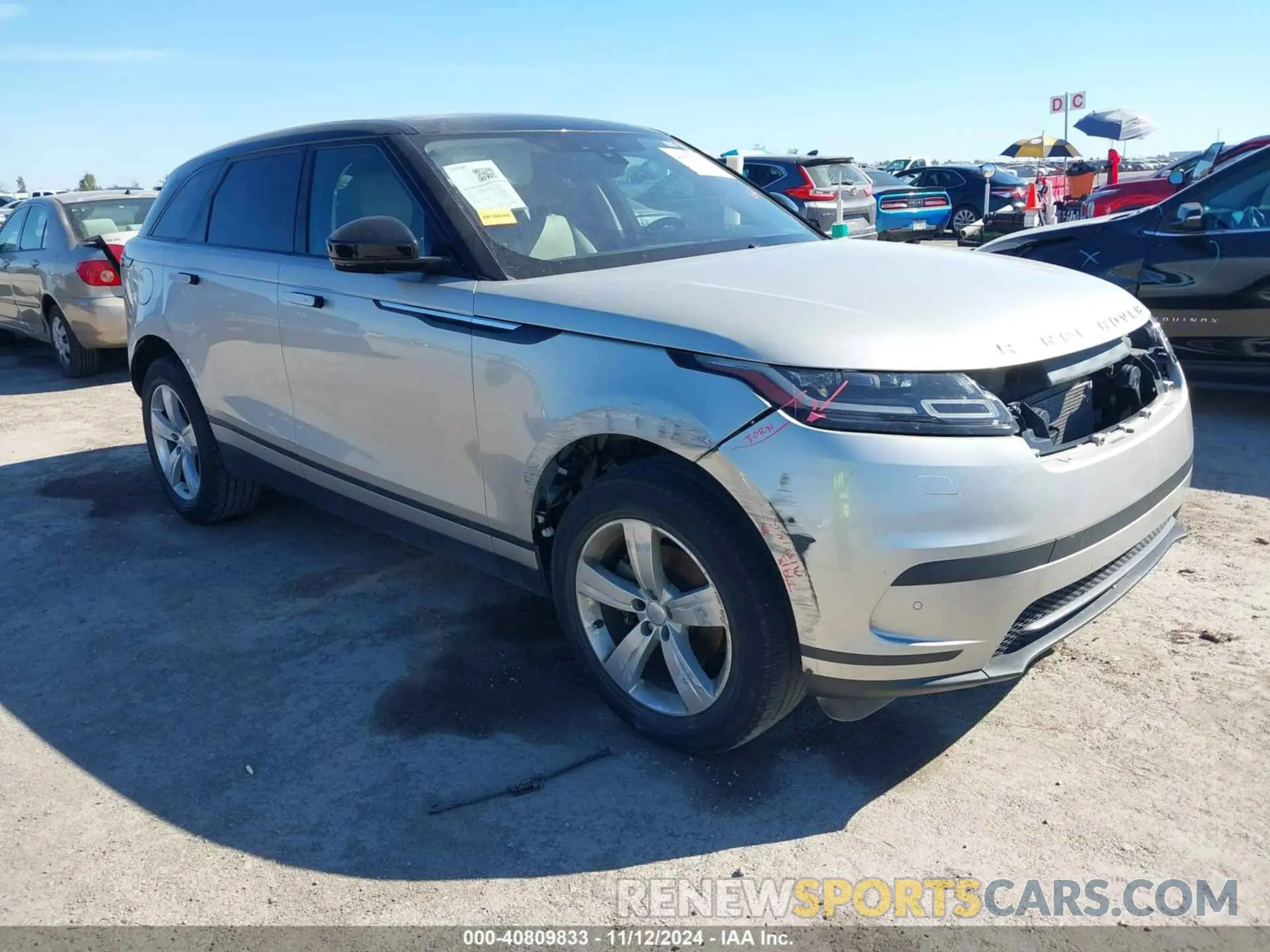 1 Photograph of a damaged car SALYB2EX6KA782096 LAND ROVER RANGE ROVER VELAR 2019