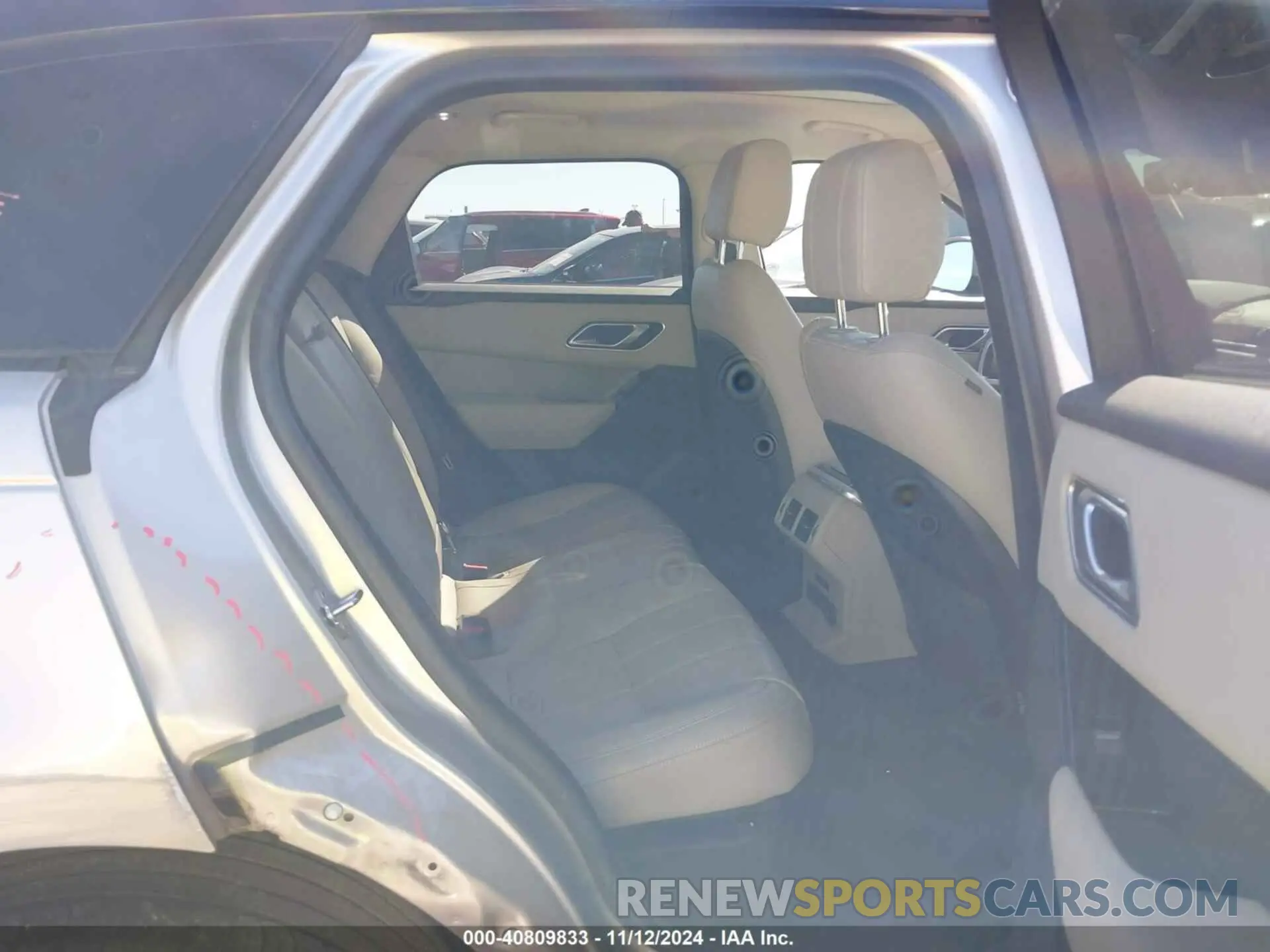 8 Photograph of a damaged car SALYB2EX6KA782096 LAND ROVER RANGE ROVER VELAR 2019