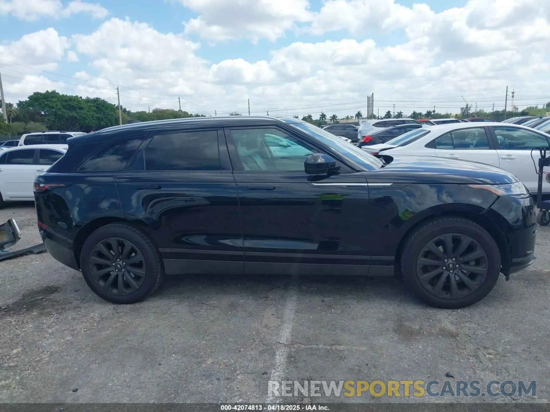 13 Фотография поврежденного автомобиля SALYB2EX7KA210115 LAND ROVER RANGE ROVER VELAR 2019
