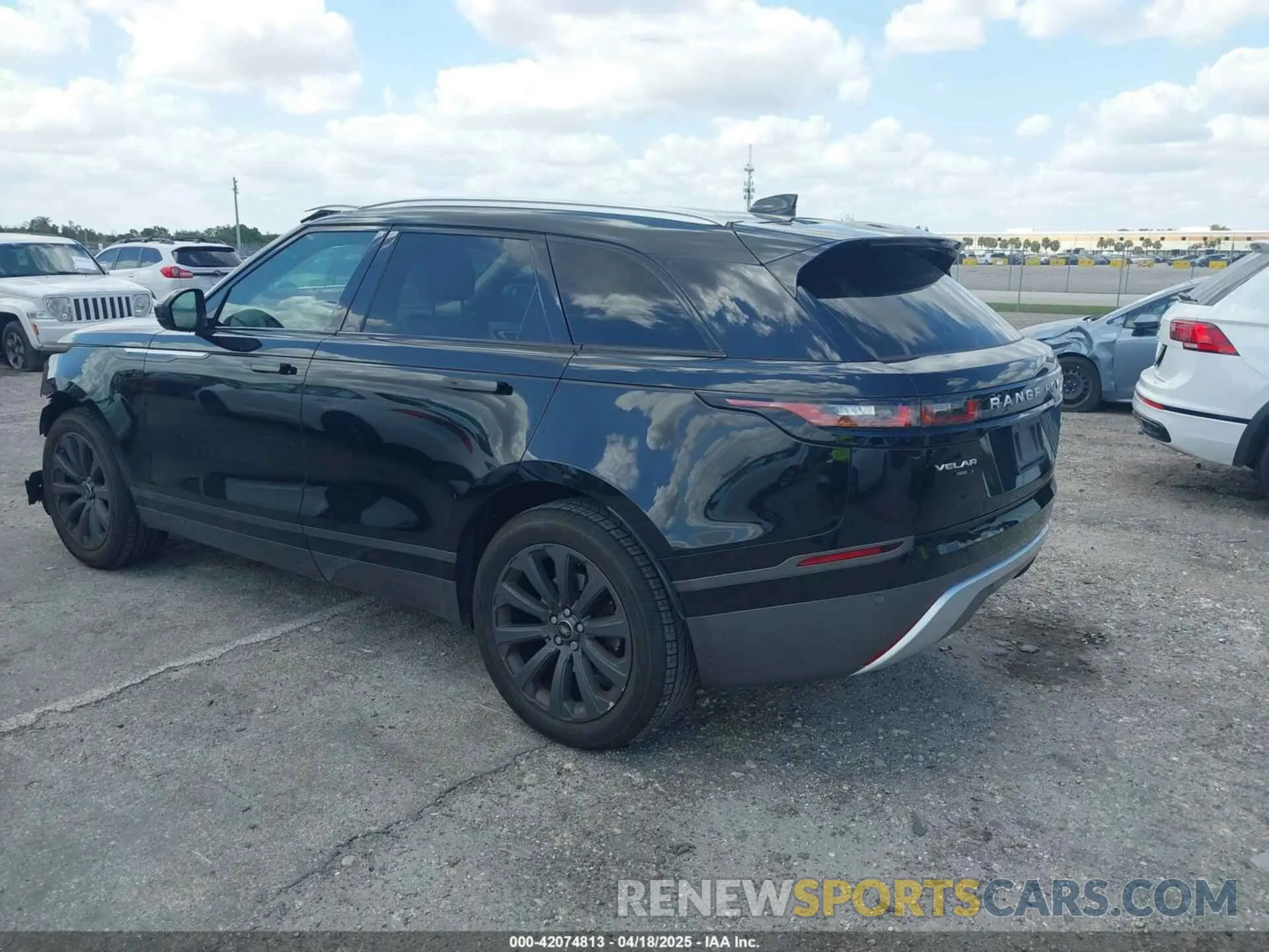 3 Фотография поврежденного автомобиля SALYB2EX7KA210115 LAND ROVER RANGE ROVER VELAR 2019