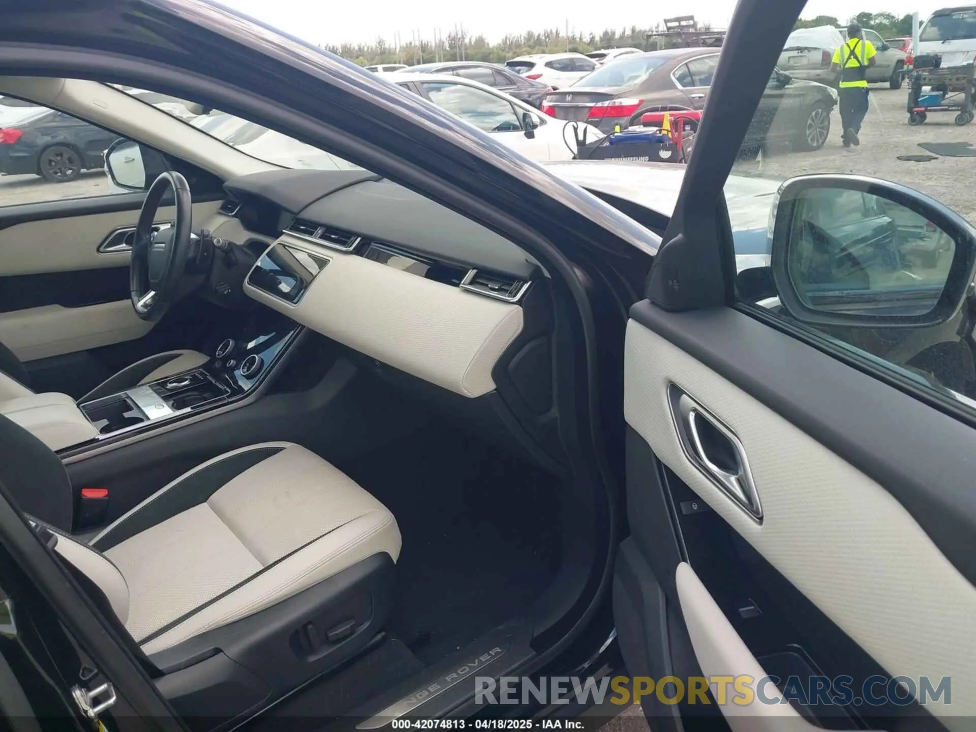 5 Фотография поврежденного автомобиля SALYB2EX7KA210115 LAND ROVER RANGE ROVER VELAR 2019