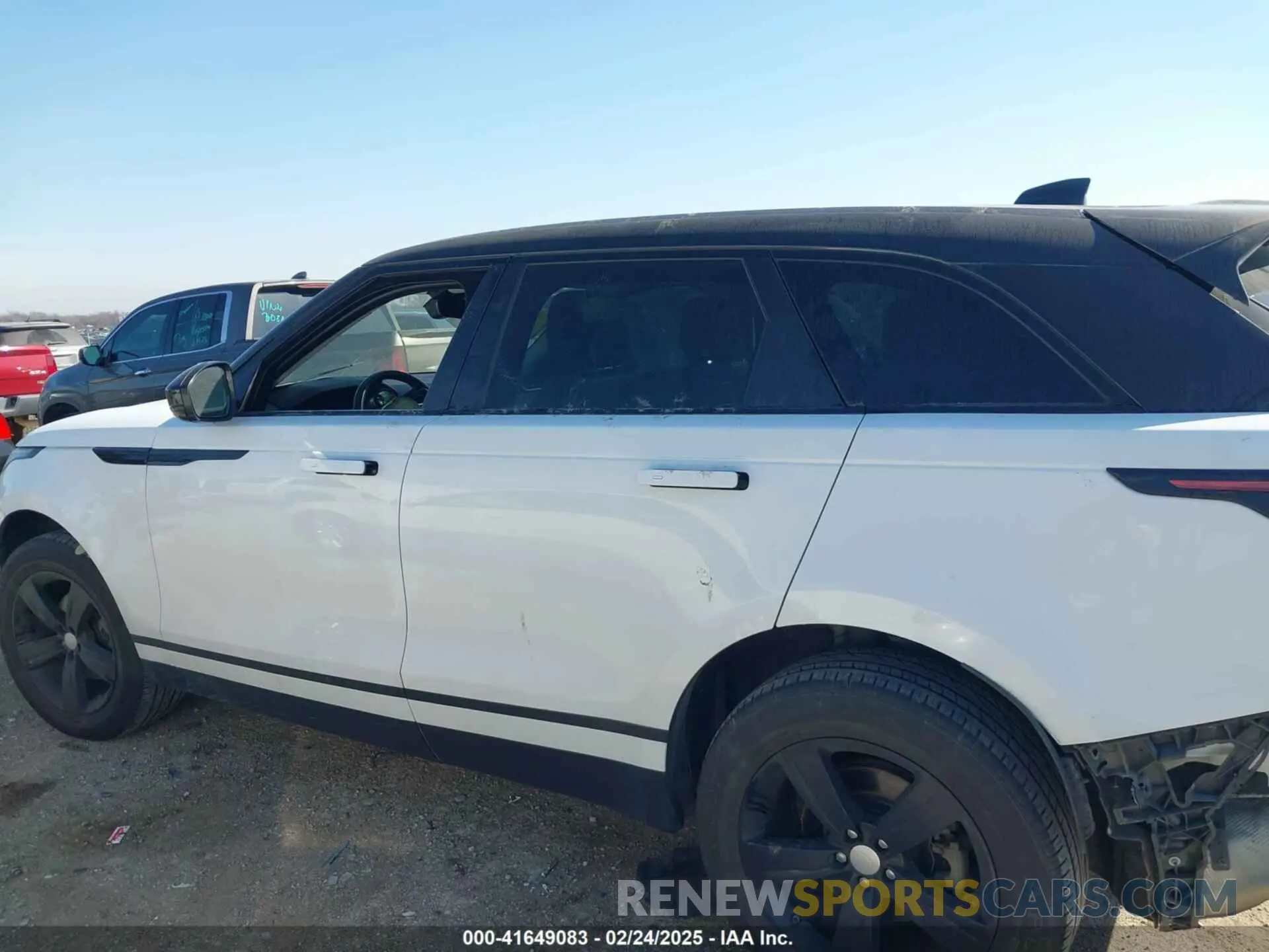 14 Фотография поврежденного автомобиля SALYB2EXXKA795871 LAND ROVER RANGE ROVER VELAR 2019