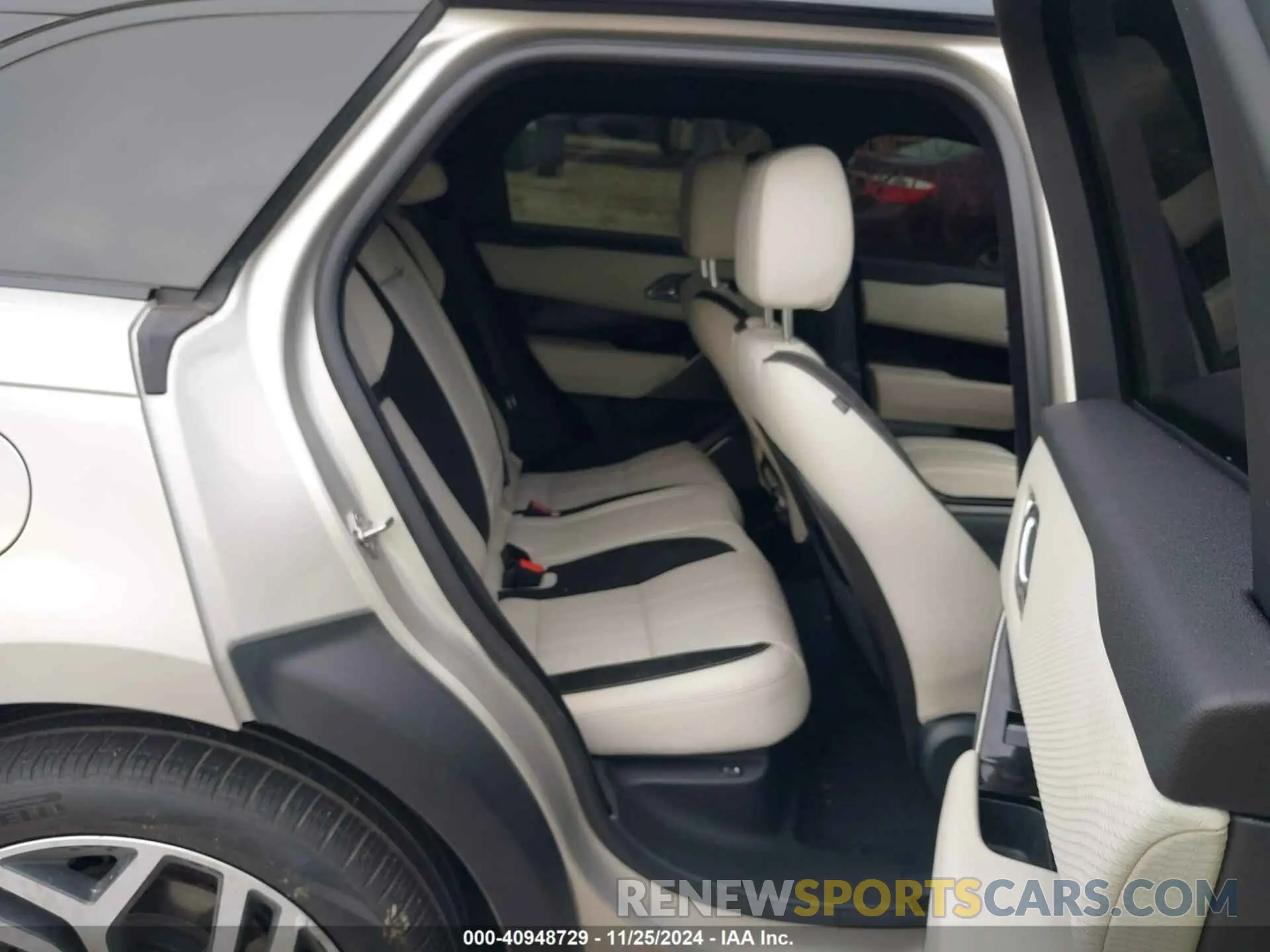 8 Photograph of a damaged car SALYL2EV7KA795130 LAND ROVER RANGE ROVER VELAR 2019