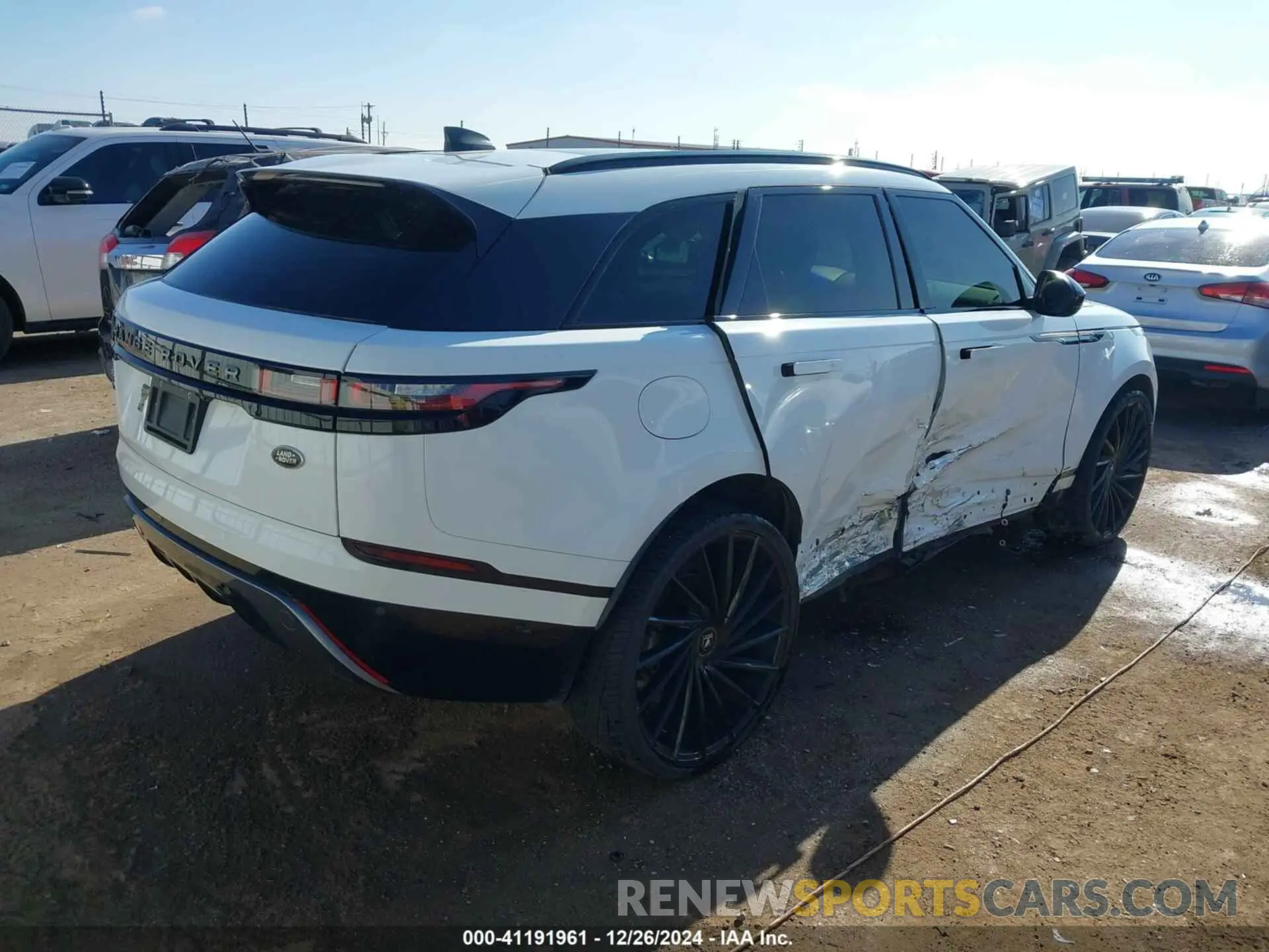 4 Photograph of a damaged car SALYL2EX0KA216335 LAND ROVER RANGE ROVER VELAR 2019