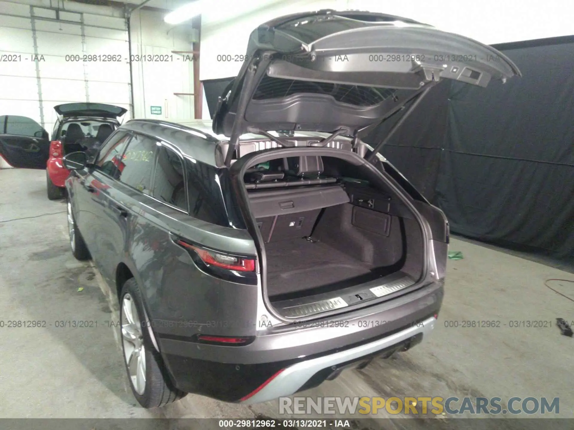 3 Photograph of a damaged car SALYL2EX1KA200547 LAND ROVER RANGE ROVER VELAR 2019