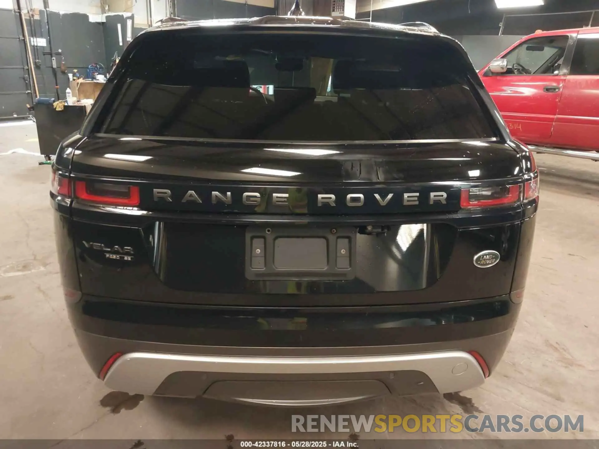 16 Photograph of a damaged car SALYL2EX2KA787566 LAND ROVER RANGE ROVER VELAR 2019
