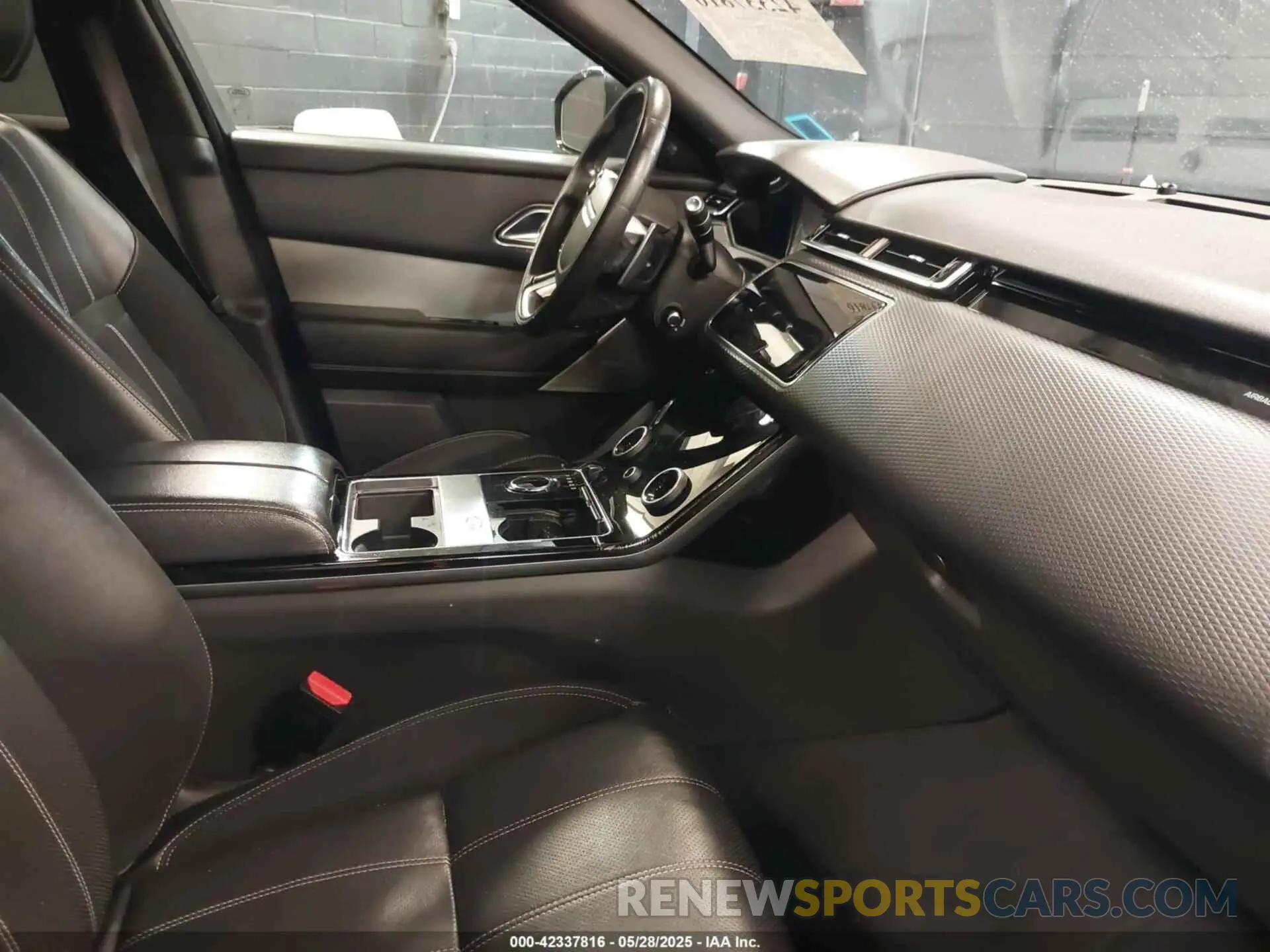 5 Photograph of a damaged car SALYL2EX2KA787566 LAND ROVER RANGE ROVER VELAR 2019