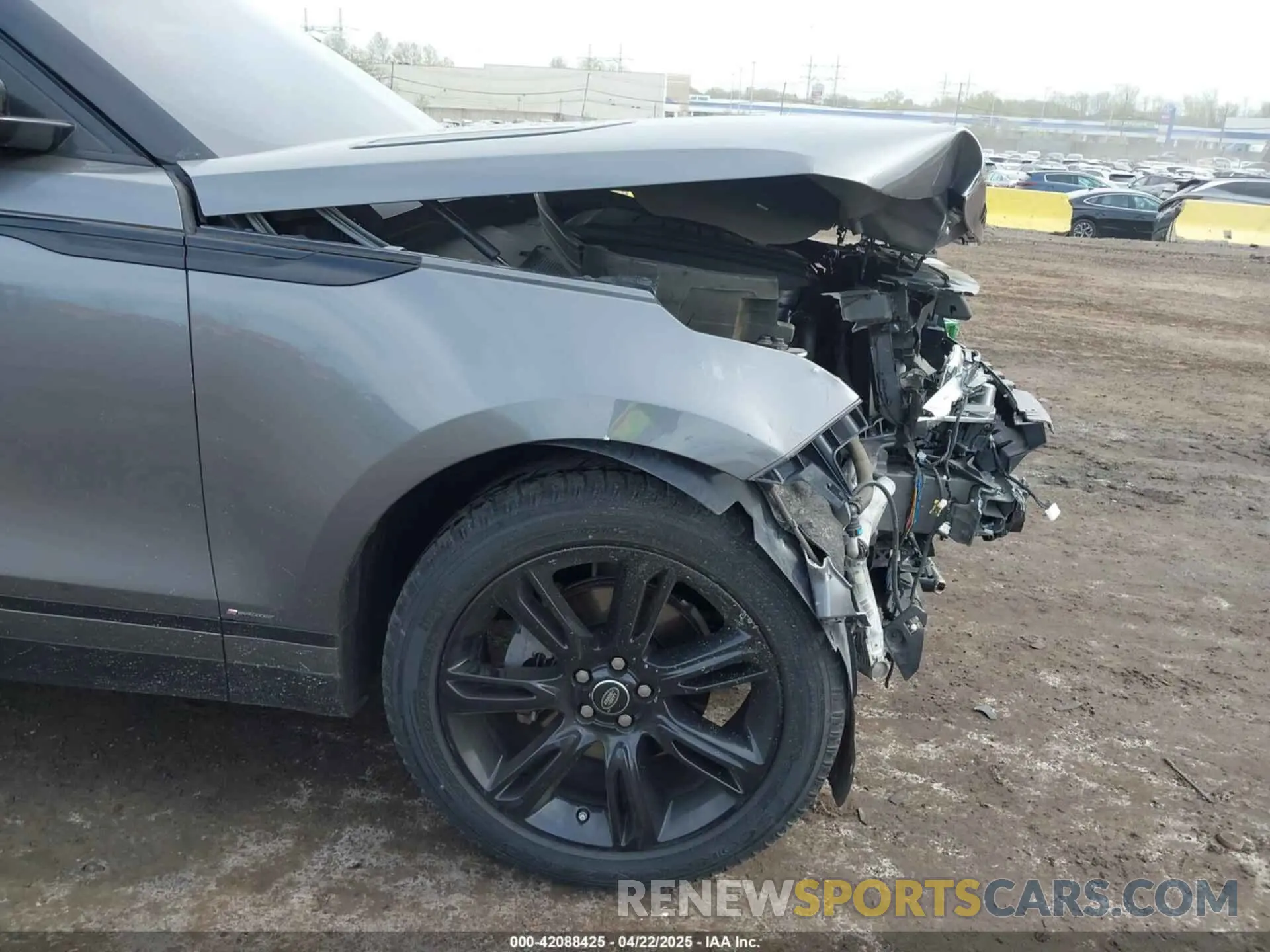 17 Фотография поврежденного автомобиля SALYL2EX3KA228950 LAND ROVER RANGE ROVER VELAR 2019