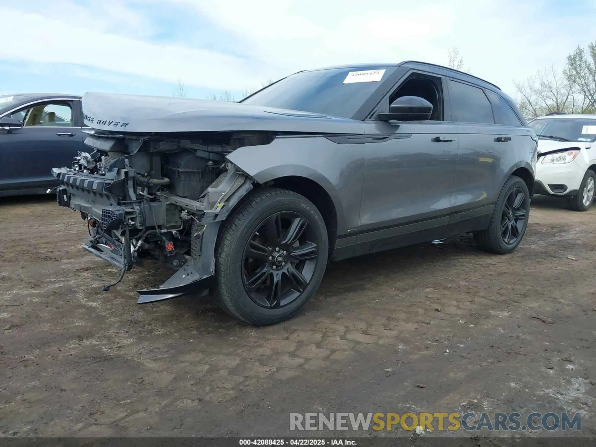 2 Фотография поврежденного автомобиля SALYL2EX3KA228950 LAND ROVER RANGE ROVER VELAR 2019