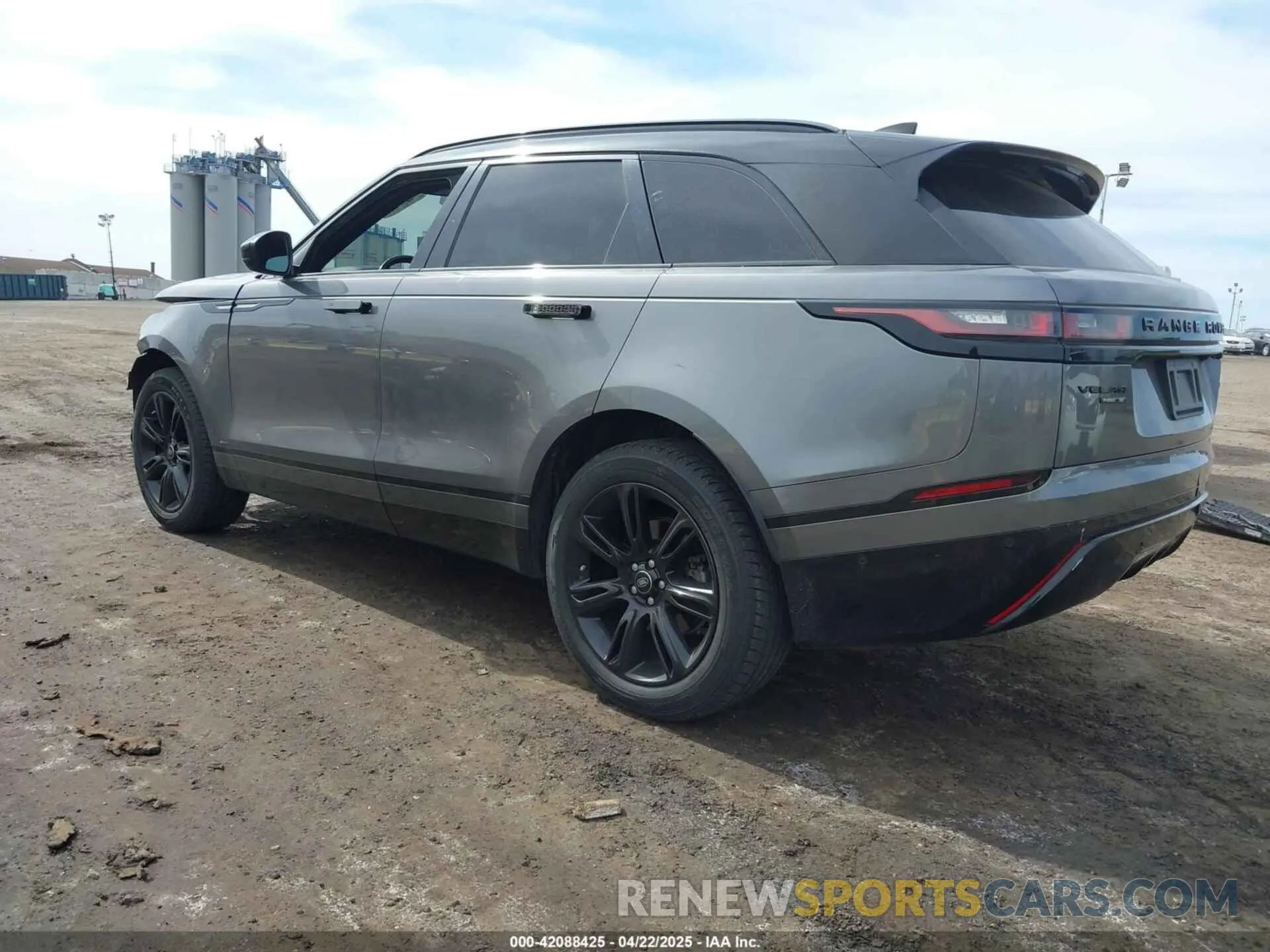 3 Фотография поврежденного автомобиля SALYL2EX3KA228950 LAND ROVER RANGE ROVER VELAR 2019