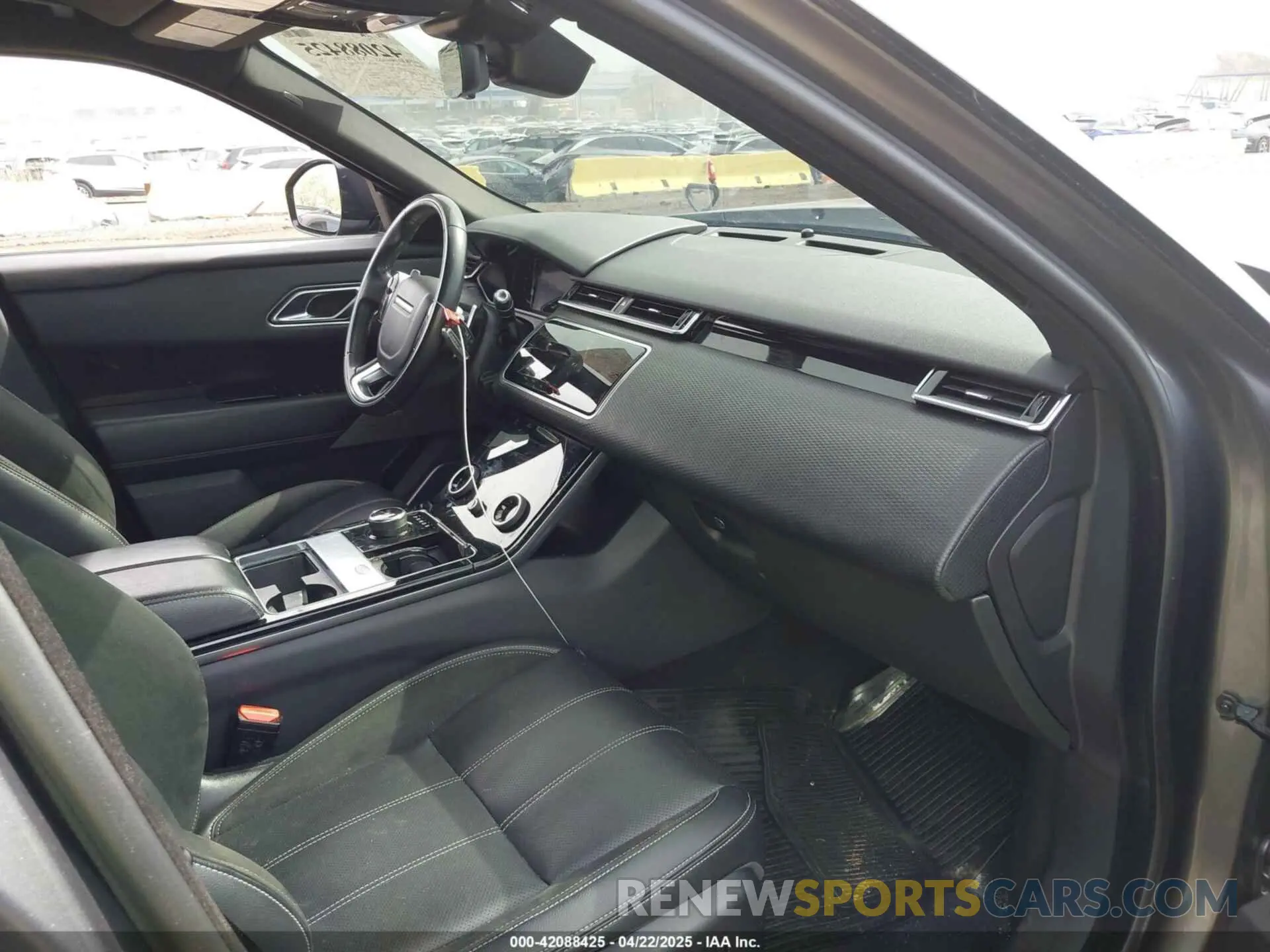 5 Фотография поврежденного автомобиля SALYL2EX3KA228950 LAND ROVER RANGE ROVER VELAR 2019