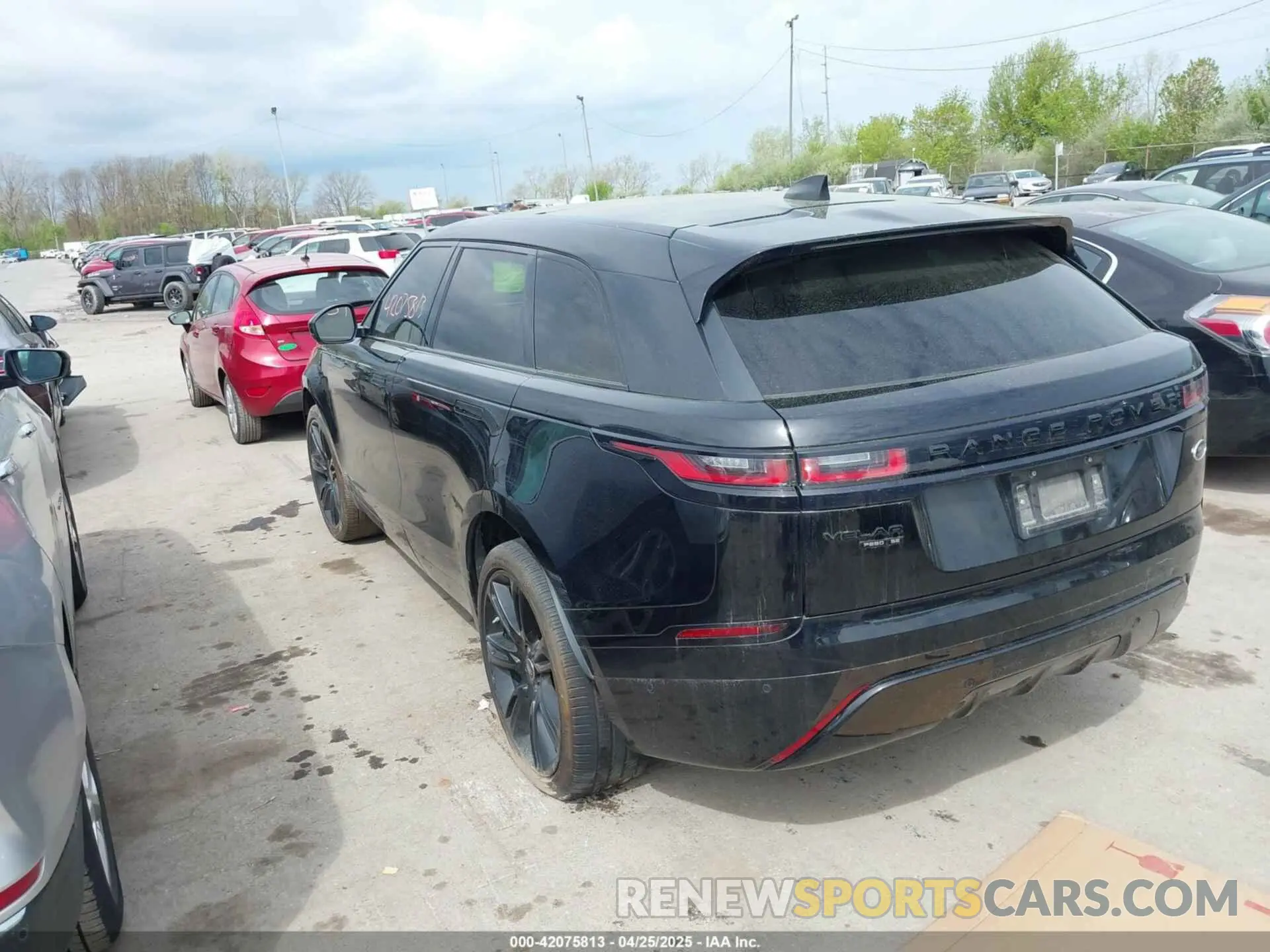 3 Фотография поврежденного автомобиля SALYL2EX4KA215446 LAND ROVER RANGE ROVER VELAR 2019
