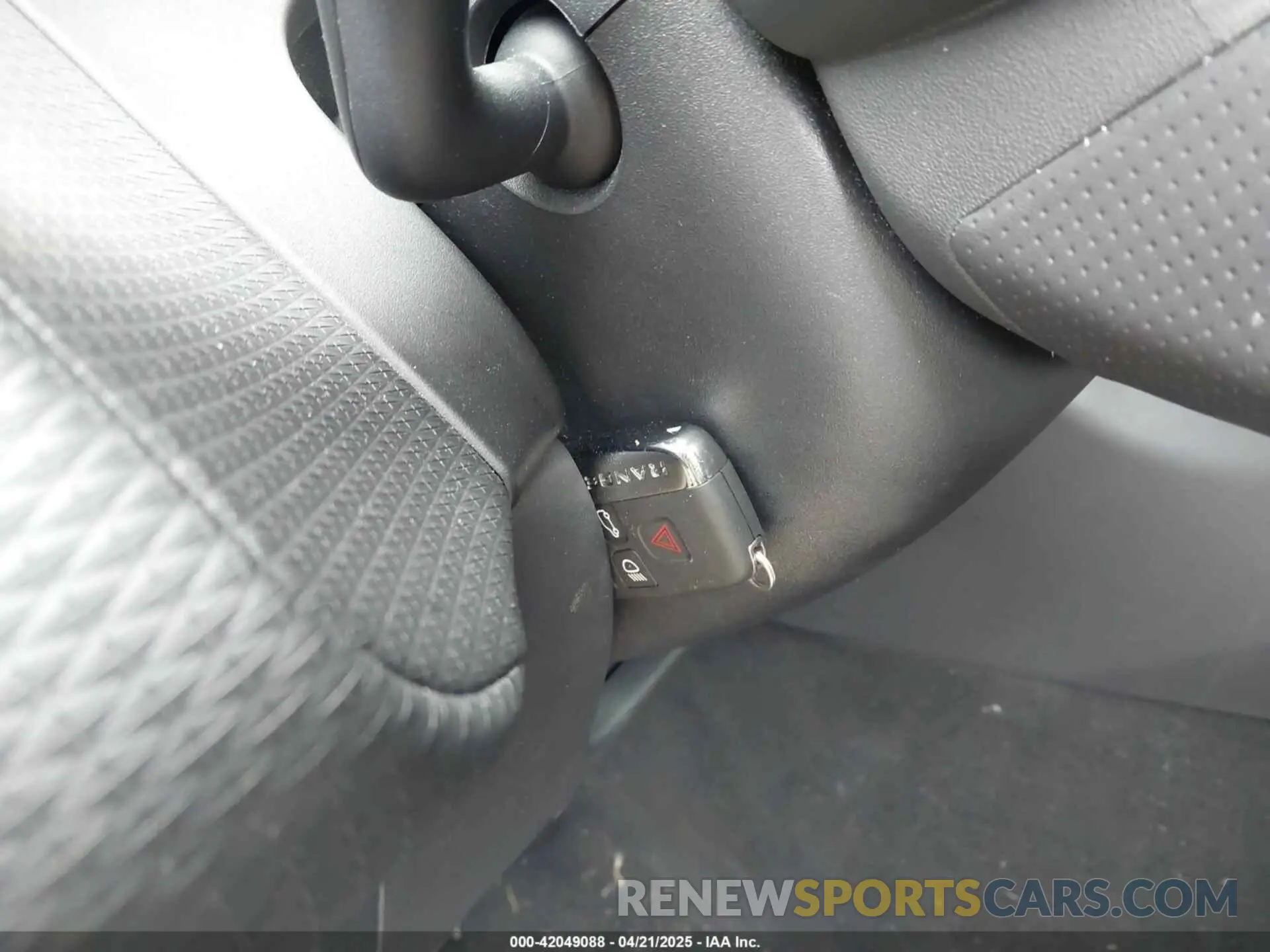 11 Photograph of a damaged car SALYL2EX4KA788072 LAND ROVER RANGE ROVER VELAR 2019