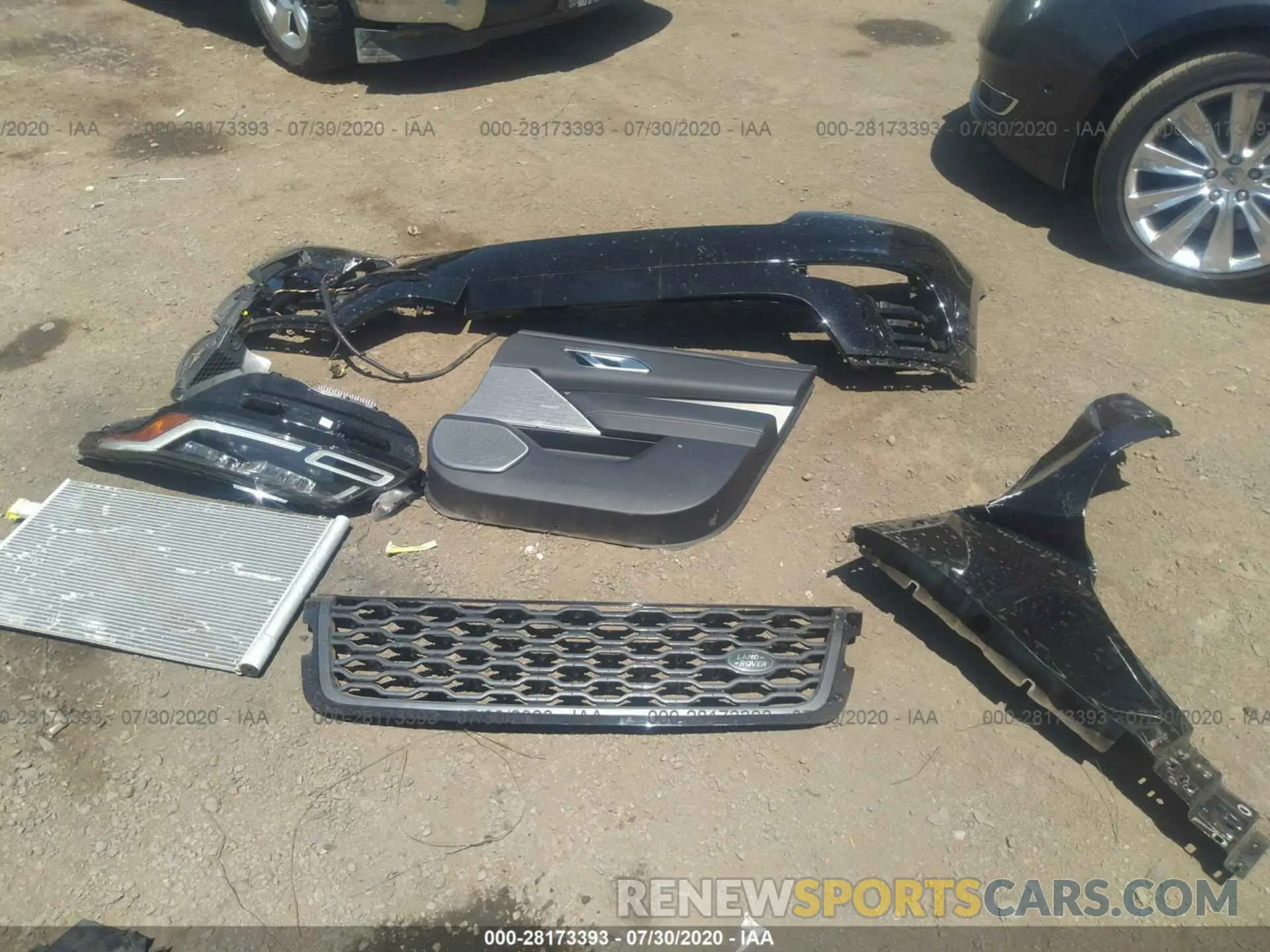 12 Photograph of a damaged car SALYL2EX5KA798061 LAND ROVER RANGE ROVER VELAR 2019