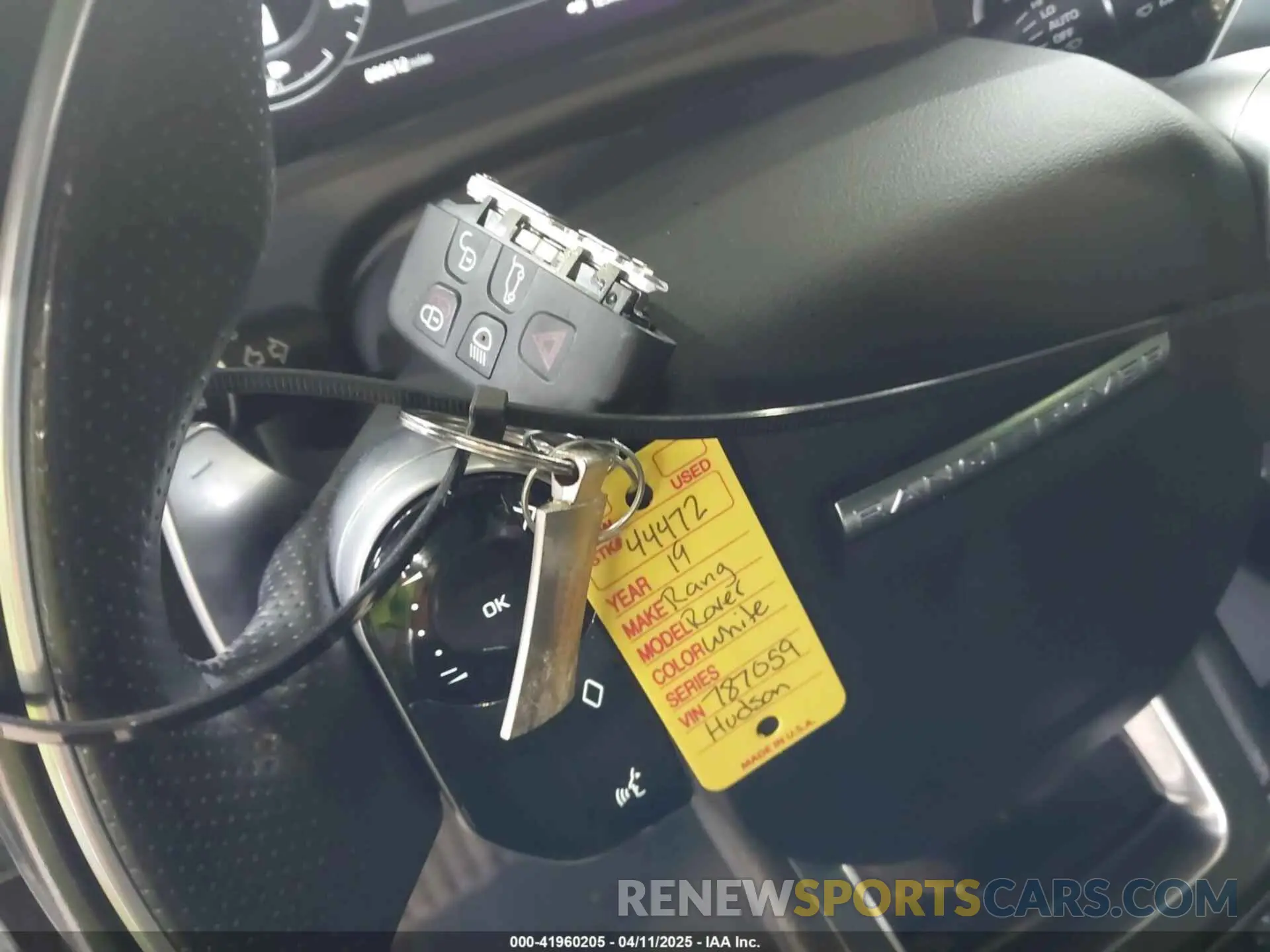 11 Photograph of a damaged car SALYL2EX7KA787059 LAND ROVER RANGE ROVER VELAR 2019