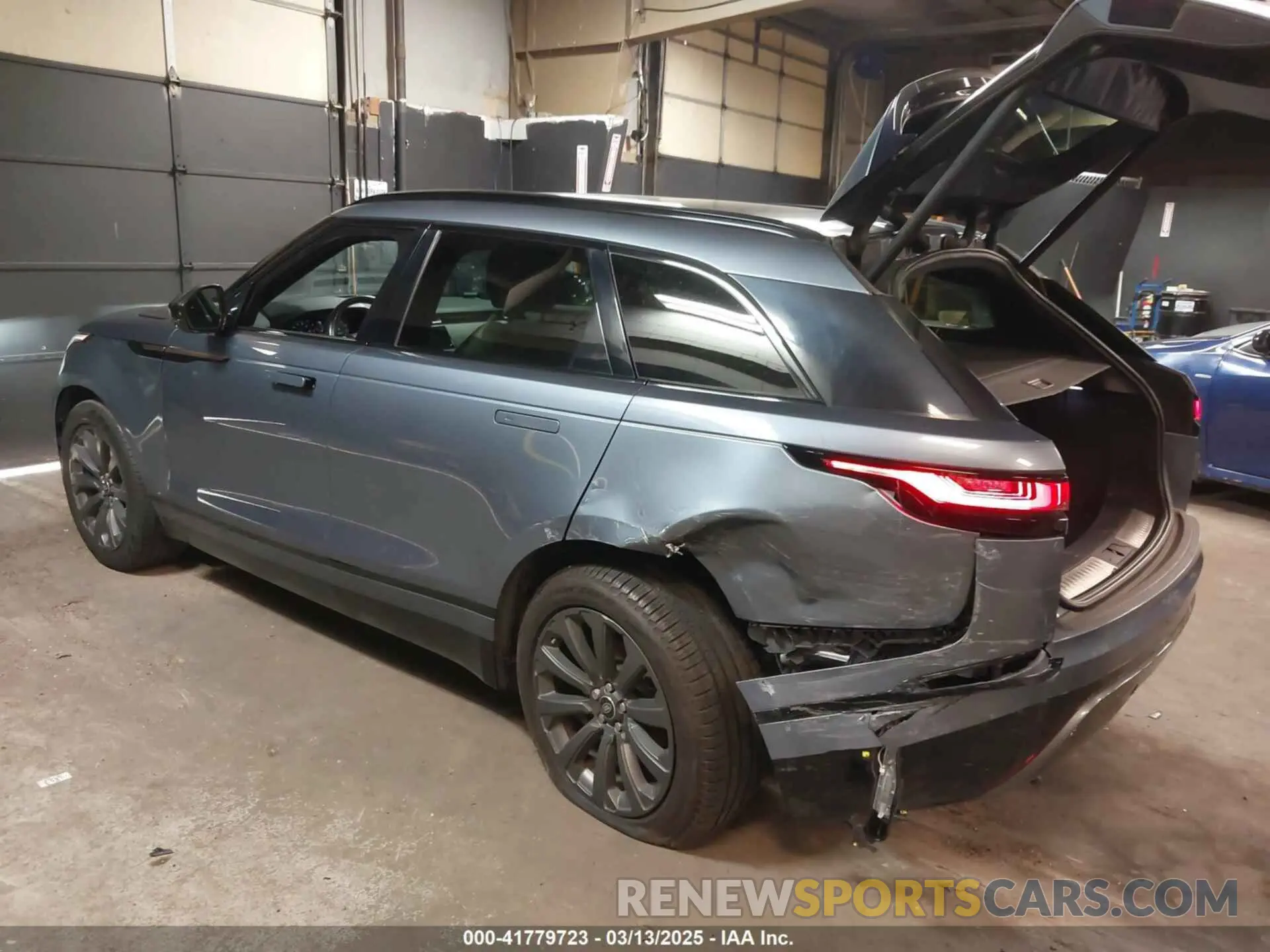 3 Фотография поврежденного автомобиля SALYL2EX8KA220360 LAND ROVER RANGE ROVER VELAR 2019