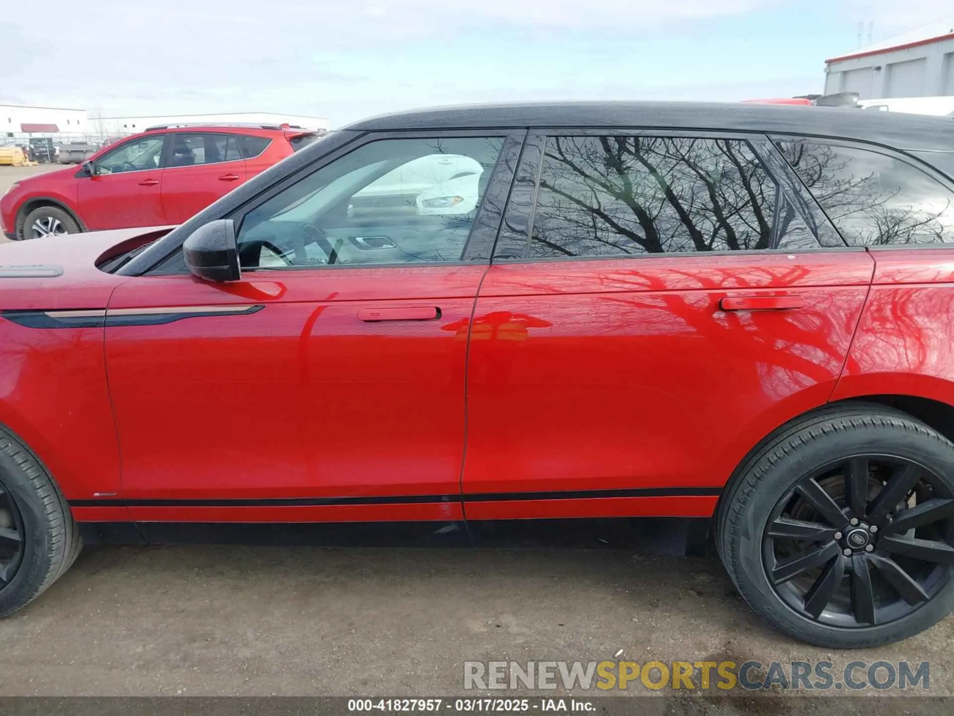 15 Фотография поврежденного автомобиля SALYL2EX8KA783134 LAND ROVER RANGE ROVER VELAR 2019