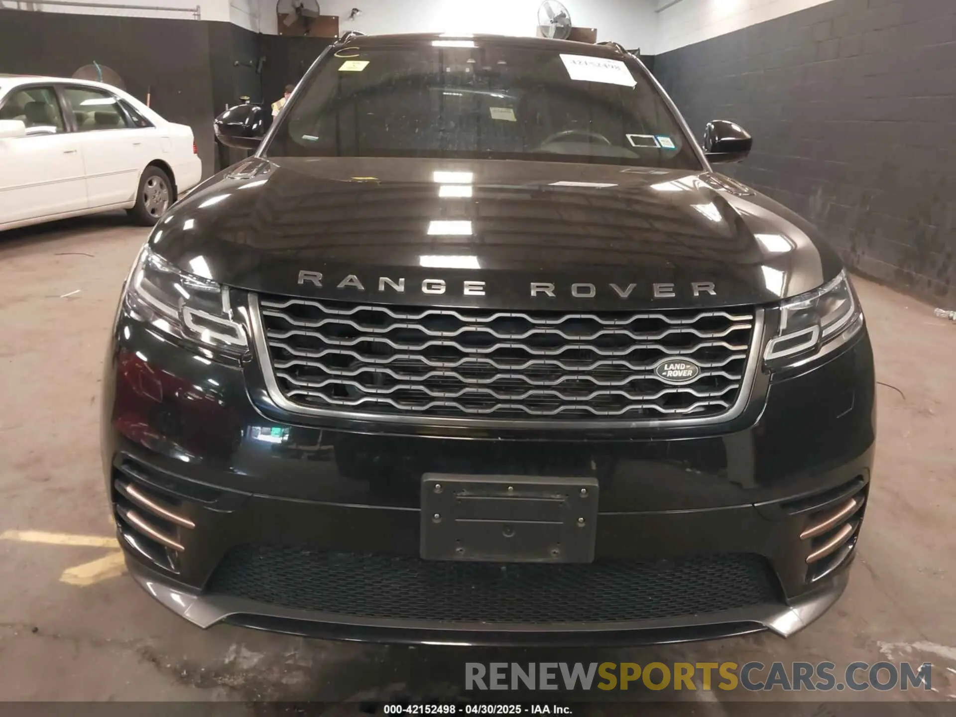 12 Photograph of a damaged car SALYL2EX9KA235823 LAND ROVER RANGE ROVER VELAR 2019