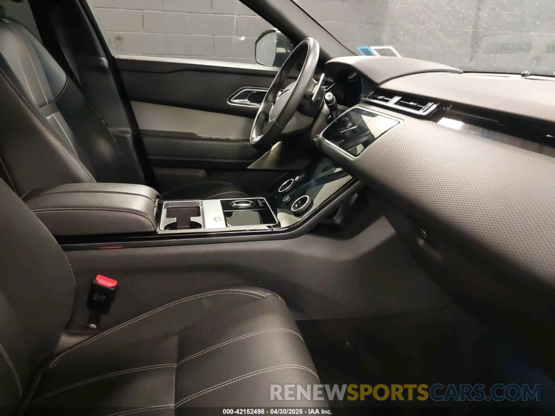 5 Photograph of a damaged car SALYL2EX9KA235823 LAND ROVER RANGE ROVER VELAR 2019