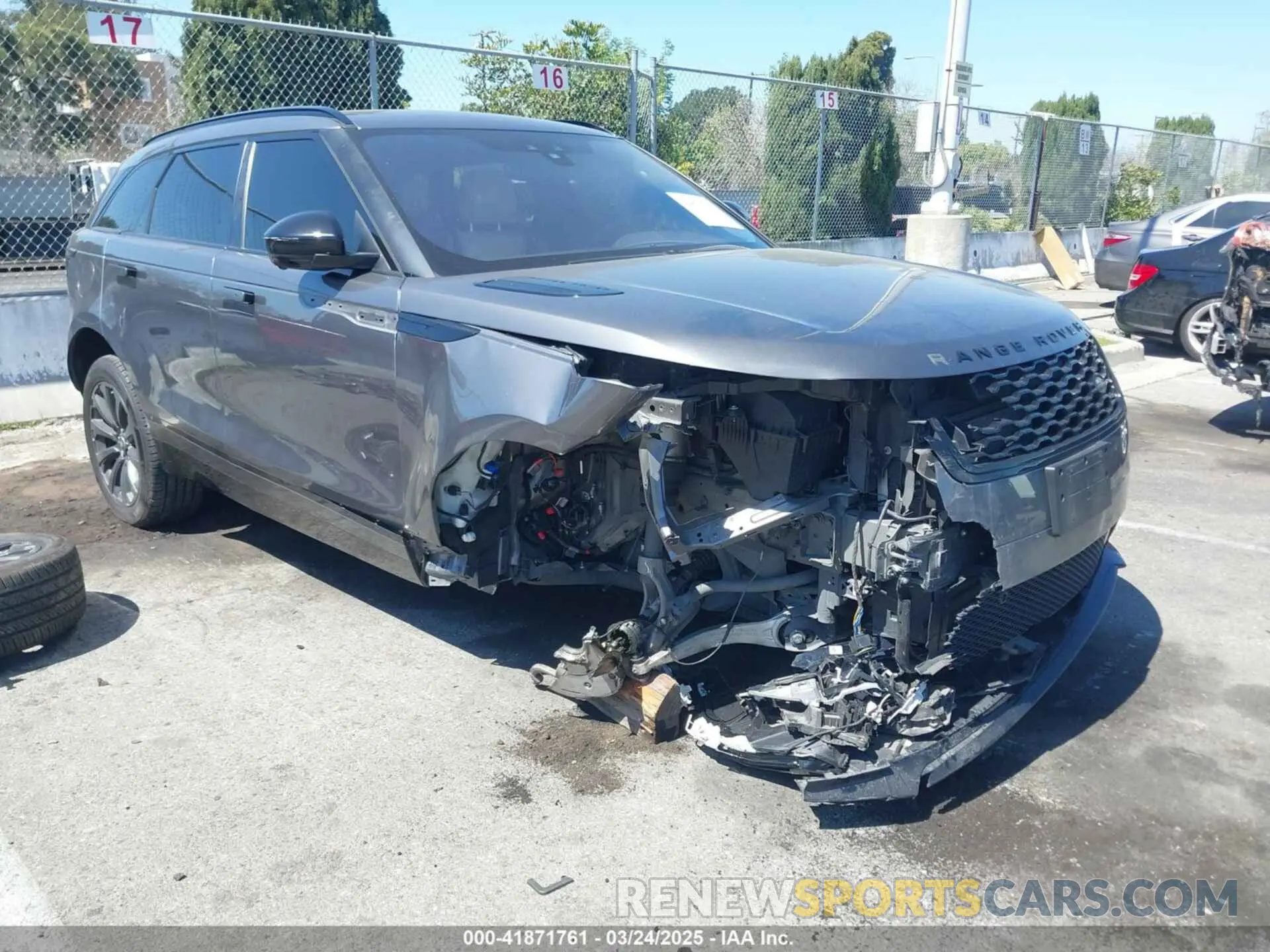 1 Фотография поврежденного автомобиля SALYL2FV7KA226695 LAND ROVER RANGE ROVER VELAR 2019