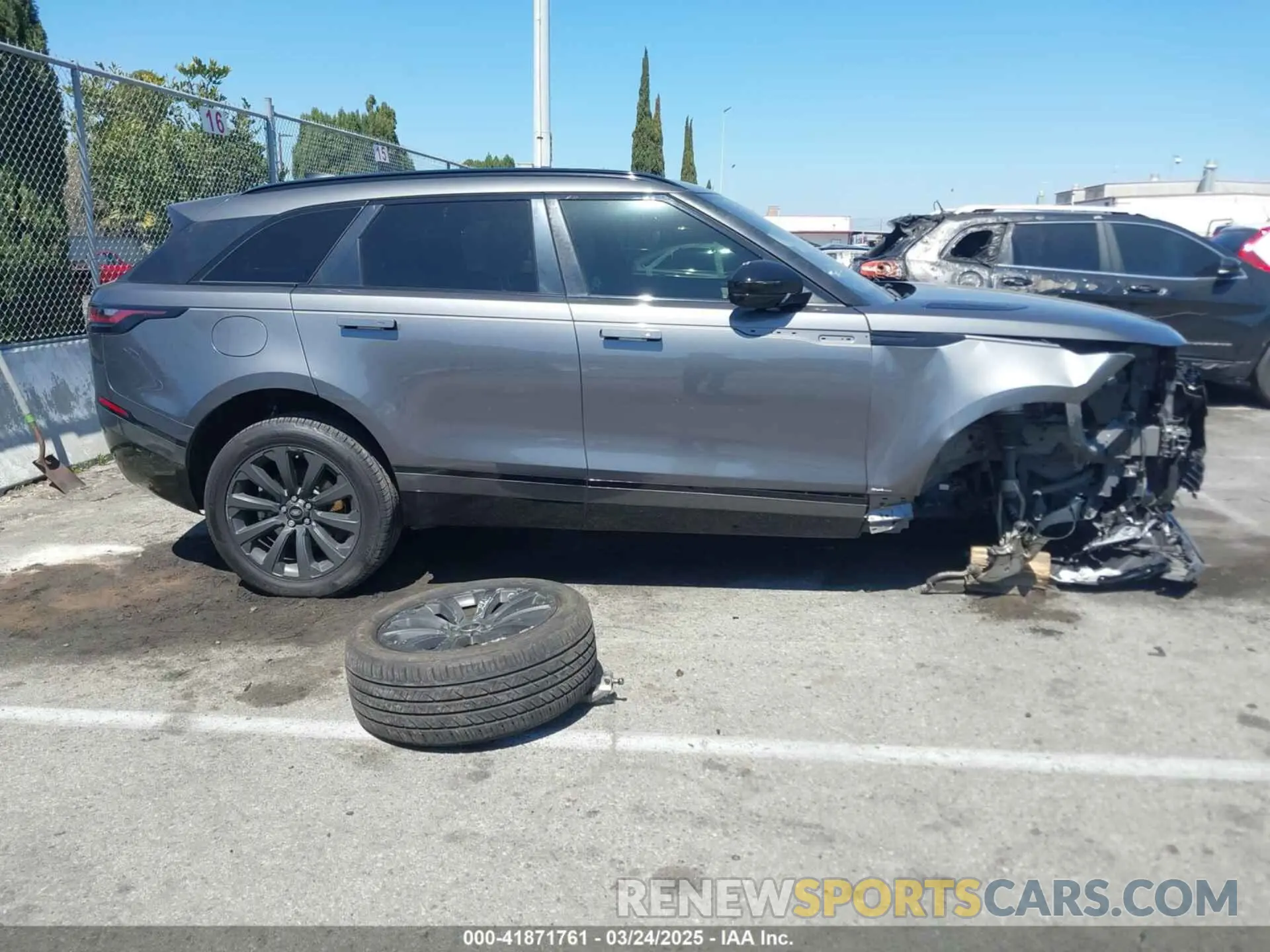 14 Фотография поврежденного автомобиля SALYL2FV7KA226695 LAND ROVER RANGE ROVER VELAR 2019