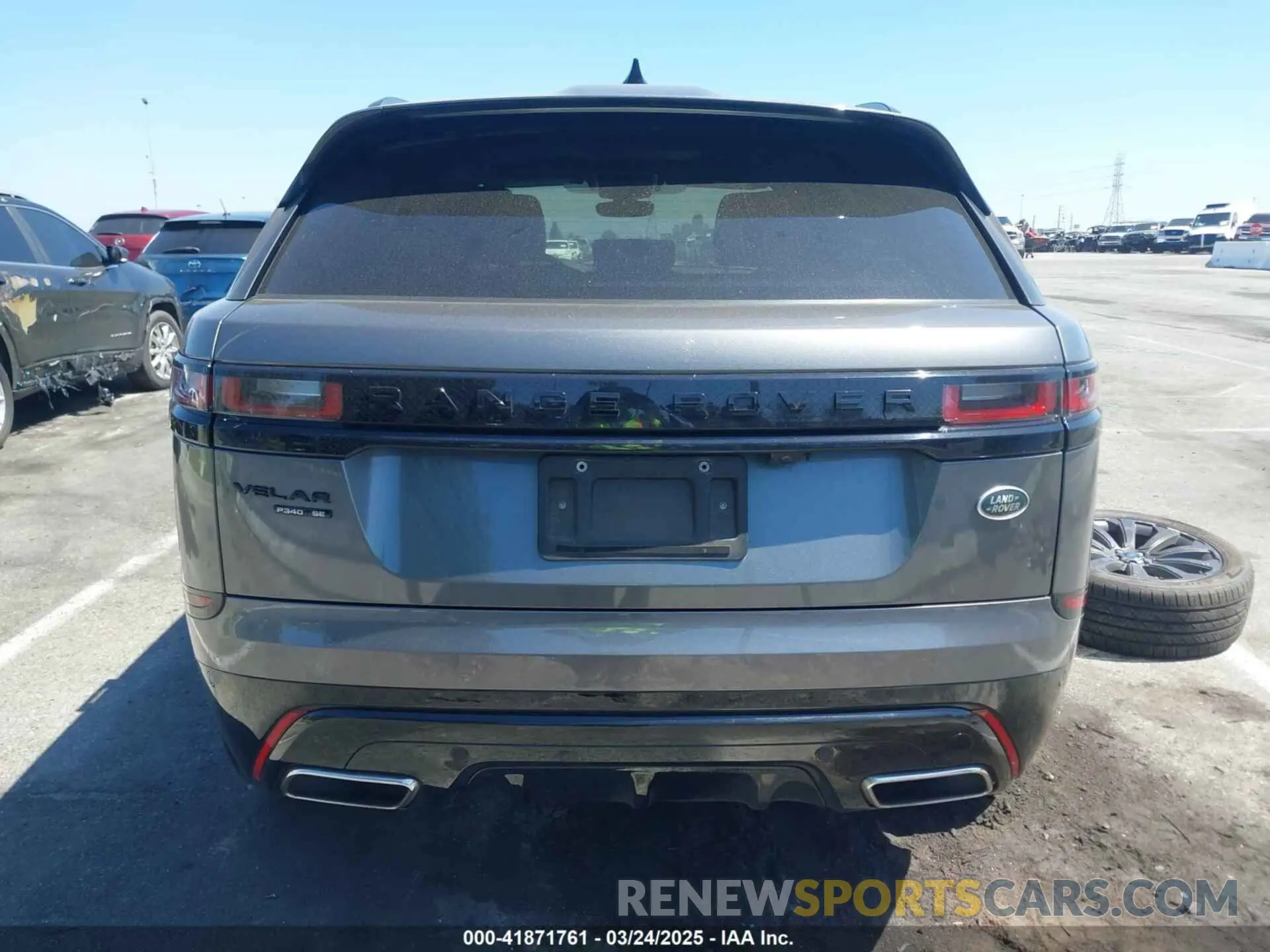 17 Фотография поврежденного автомобиля SALYL2FV7KA226695 LAND ROVER RANGE ROVER VELAR 2019