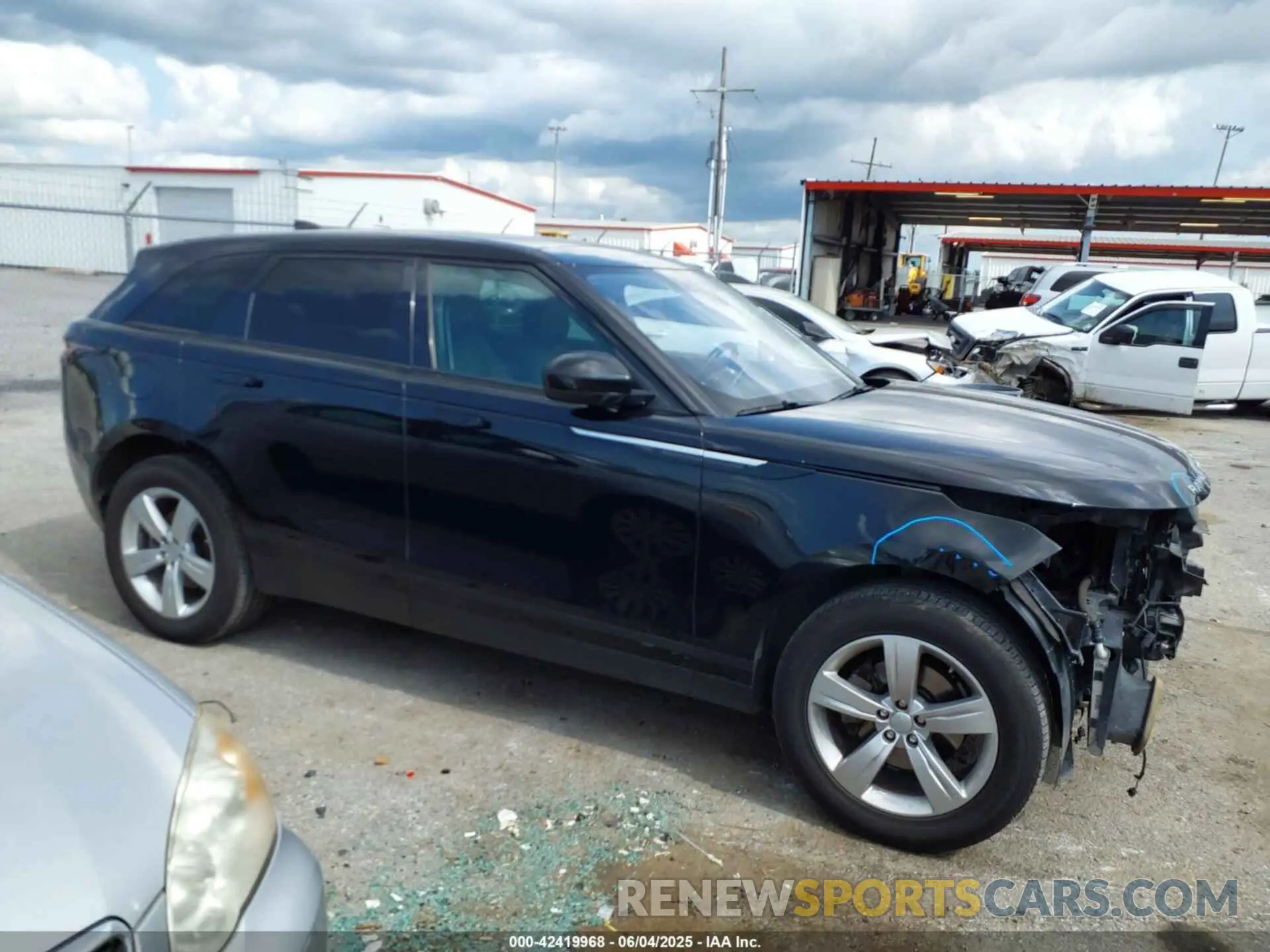 13 Photograph of a damaged car SALYB2EX1LA265855 LAND ROVER RANGE ROVER VELAR 2020