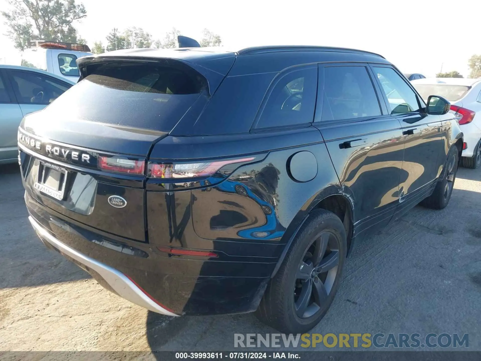 4 Photograph of a damaged car SALYB2EX2LA290537 LAND ROVER RANGE ROVER VELAR 2020
