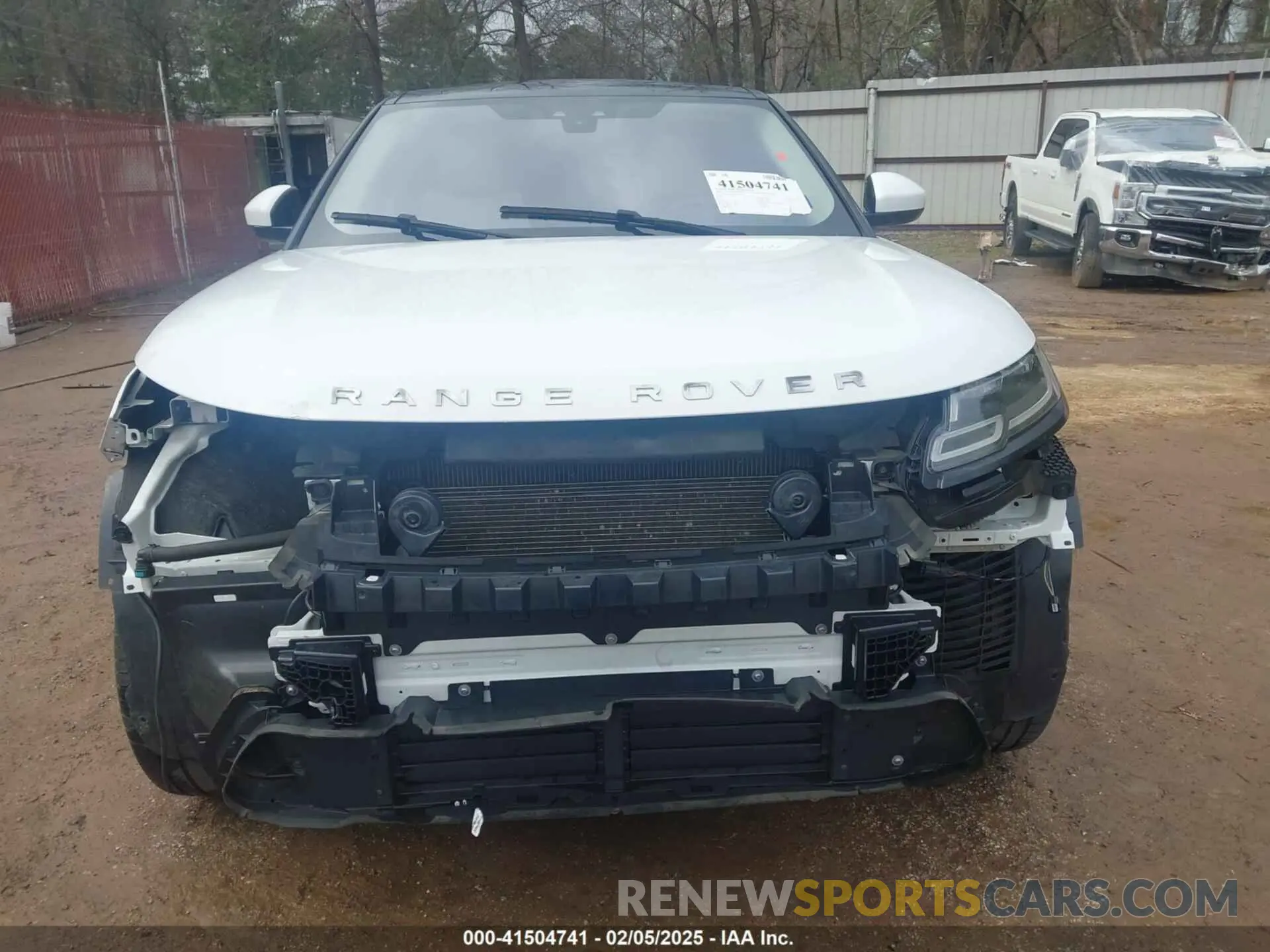 6 Photograph of a damaged car SALYB2EX4LA238438 LAND ROVER RANGE ROVER VELAR 2020