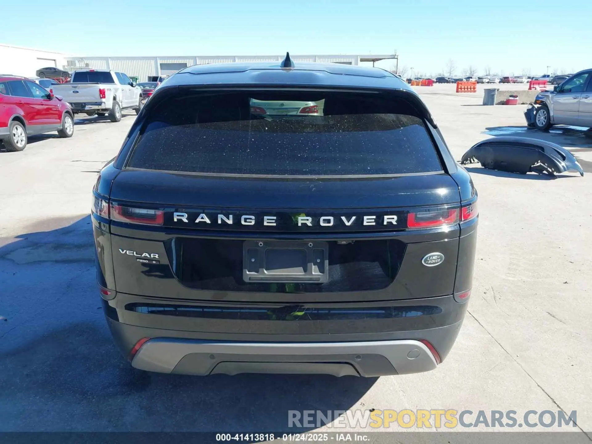 17 Photograph of a damaged car SALYB2EX5LA267088 LAND ROVER RANGE ROVER VELAR 2020